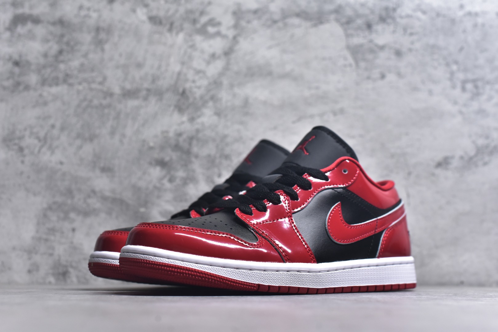 图片[2]-#Air Jordan AJ1 Low 低帮 HV4089-006 终端优势供应 市面中低帮最具代表性版本没有之一 口碑大厂出品 品控大底版型不断改良更新 全套原纸板楦头开发 确保原汁原味 完美呈现版型 完美零毛边处理 原厂内置全掌气垫 价格定位良心 平台专用代工流水线出品 一眼公司既视感 拿到手的一瞬间就与众不同 碾压市面所有版本 全部原鞋开发 每一个配色都会采购原鞋确认细节 打破市面看图做货无好货之说 尺码：36 36.5 37.5 38 38.5 39 40 40.5 41 42 42.5 43 44 44.5 45 46-选品中心