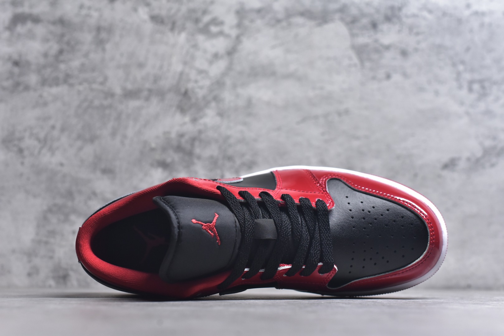 图片[4]-#Air Jordan AJ1 Low 低帮 HV4089-006 终端优势供应 市面中低帮最具代表性版本没有之一 口碑大厂出品 品控大底版型不断改良更新 全套原纸板楦头开发 确保原汁原味 完美呈现版型 完美零毛边处理 原厂内置全掌气垫 价格定位良心 平台专用代工流水线出品 一眼公司既视感 拿到手的一瞬间就与众不同 碾压市面所有版本 全部原鞋开发 每一个配色都会采购原鞋确认细节 打破市面看图做货无好货之说 尺码：36 36.5 37.5 38 38.5 39 40 40.5 41 42 42.5 43 44 44.5 45 46-选品中心