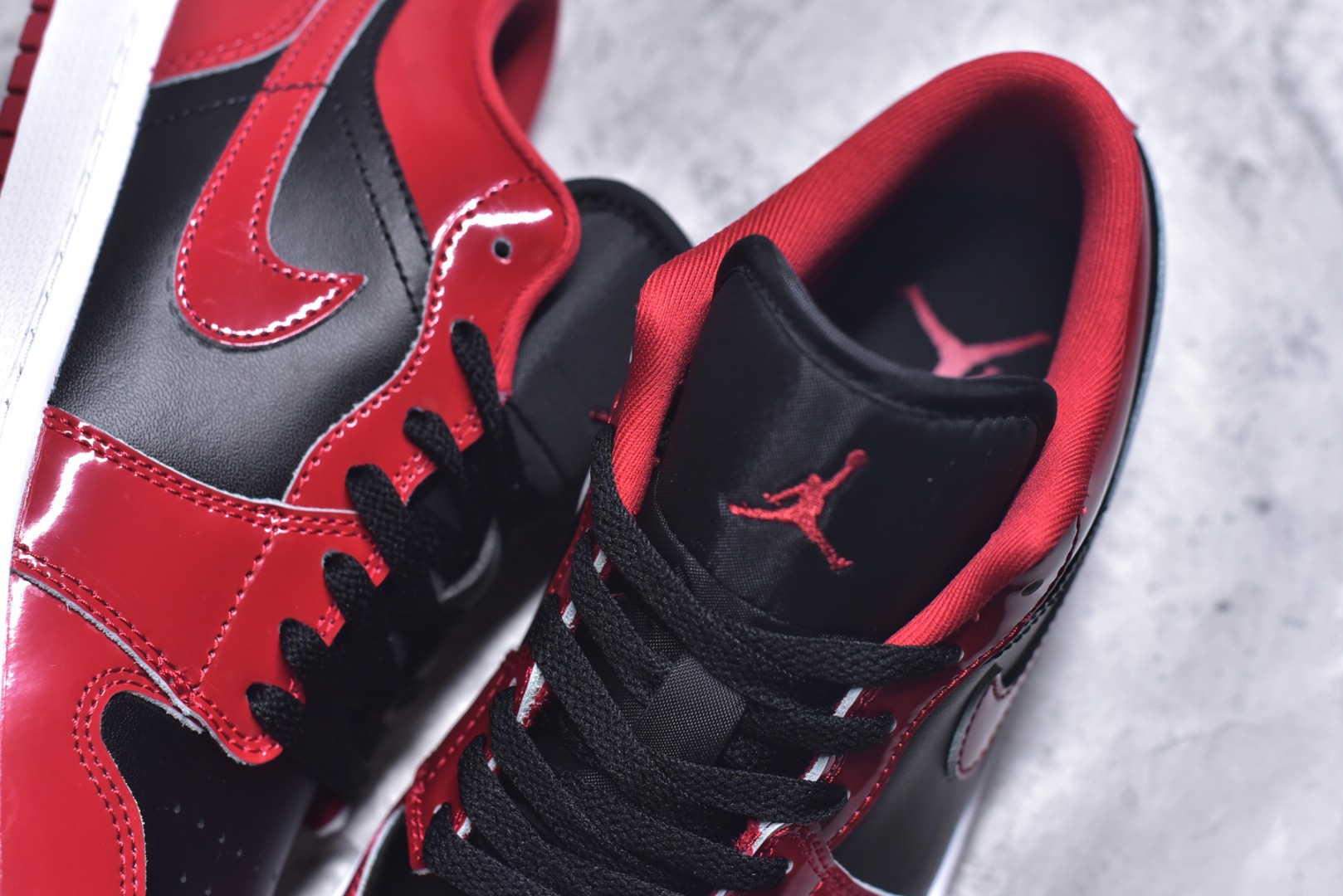 图片[9]-#Air Jordan AJ1 Low 低帮 HV4089-006 终端优势供应 市面中低帮最具代表性版本没有之一 口碑大厂出品 品控大底版型不断改良更新 全套原纸板楦头开发 确保原汁原味 完美呈现版型 完美零毛边处理 原厂内置全掌气垫 价格定位良心 平台专用代工流水线出品 一眼公司既视感 拿到手的一瞬间就与众不同 碾压市面所有版本 全部原鞋开发 每一个配色都会采购原鞋确认细节 打破市面看图做货无好货之说 尺码：36 36.5 37.5 38 38.5 39 40 40.5 41 42 42.5 43 44 44.5 45 46-选品中心