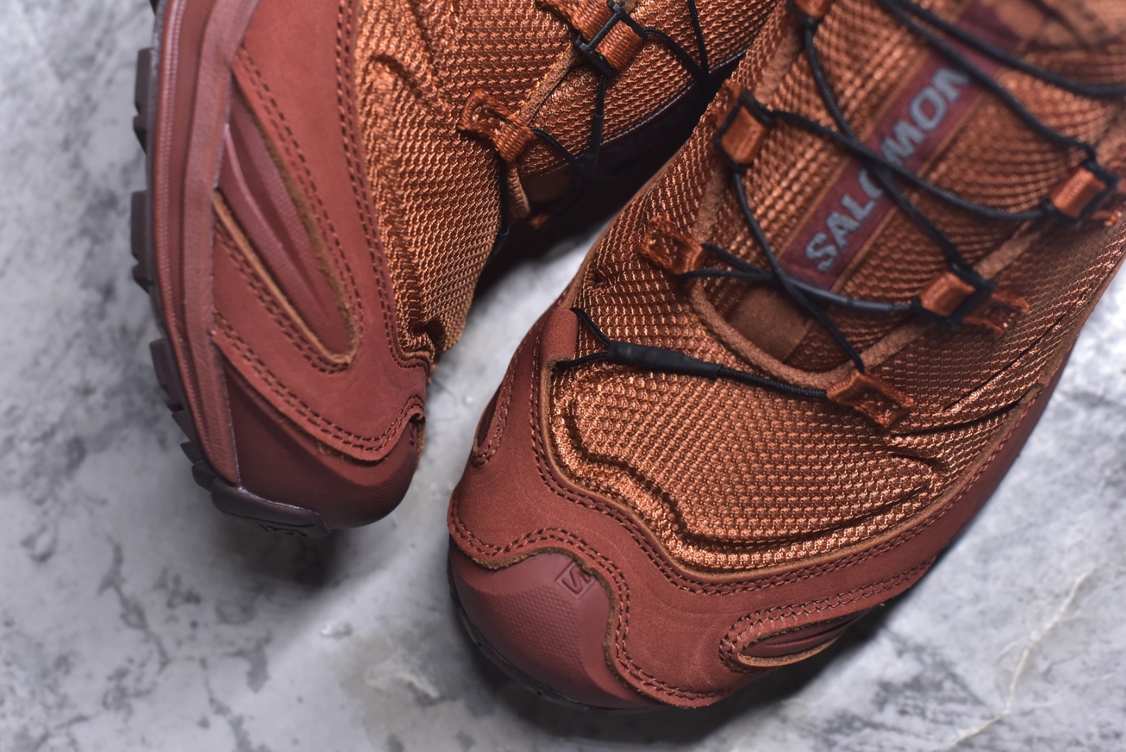 图片[8]-#Salomon萨洛蒙2025秋冬新款XA pro 3D 系列新色系跑步鞋休闲运动鞋 479615 中底搭载全掌玻璃纤维能量板和超厚弹性泡沫中底，跑动时推进力十足，缓震回馈很强，日常通勤或训练都很稳 鞋身长毛牛猄皮面设计，内层材质透气网面 穿着舒适度好 原版材质 原版大底 尺码：36-46-选品中心