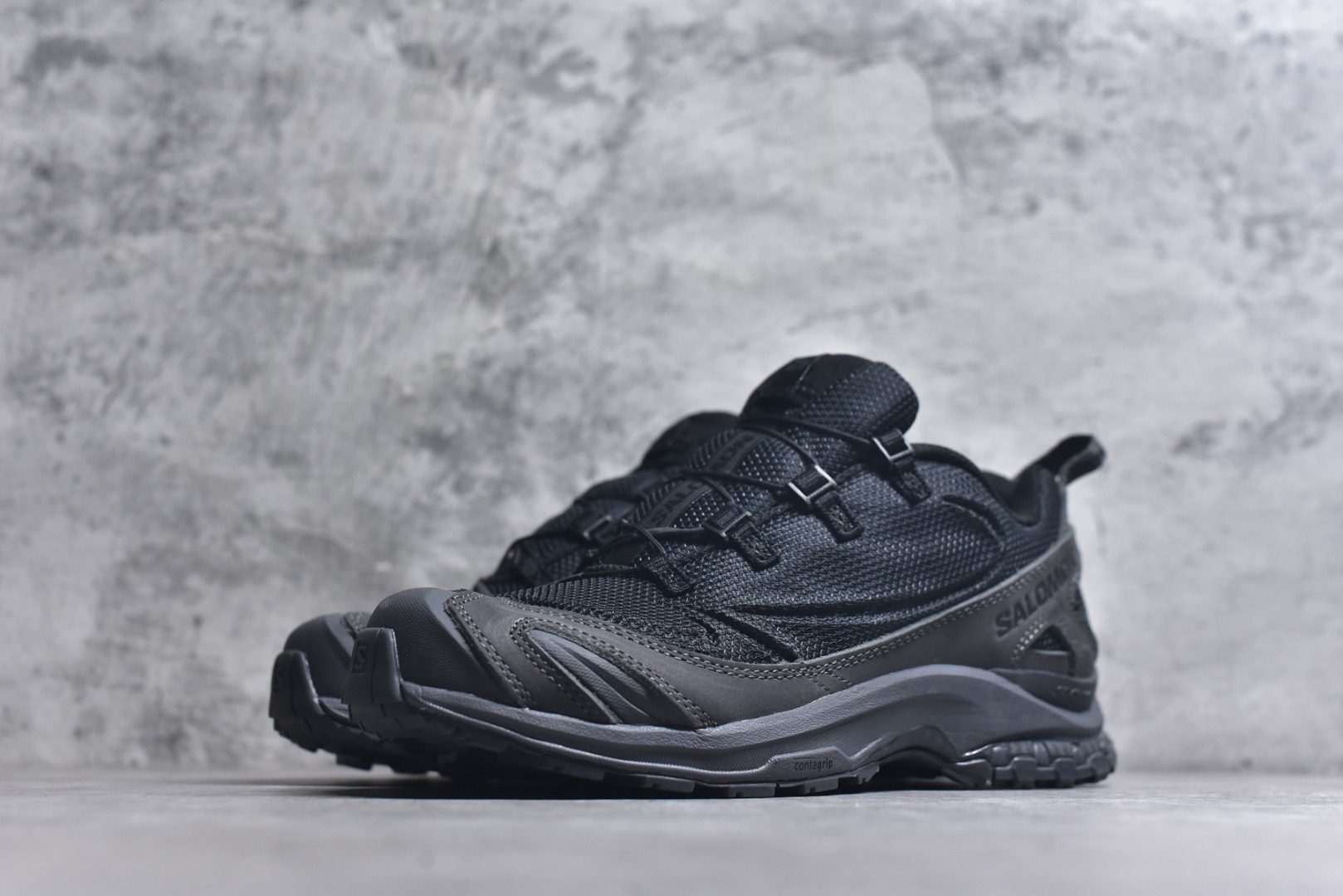 图片[2]-#Salomon萨洛蒙2025秋冬新款XA pro 3D 系列新色系跑步鞋休闲运动鞋 479616 中底搭载全掌玻璃纤维能量板和超厚弹性泡沫中底，跑动时推进力十足，缓震回馈很强，日常通勤或训练都很稳 鞋身长毛牛猄皮面设计，内层材质透气网面 穿着舒适度好 原版材质 原版大底 尺码：36-46-选品中心