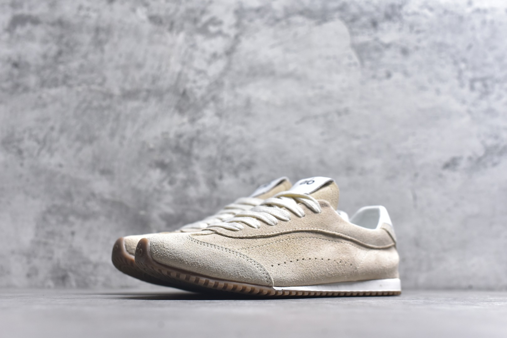 图片[2]-#Alo Yoga Sunset Sneaker 徳训生活休闲鞋 白色 尺码：36 36.5 37 37.5 38 38.5 39 40 41 41.5 42 42.5 43 44 45 9.D4-选品中心