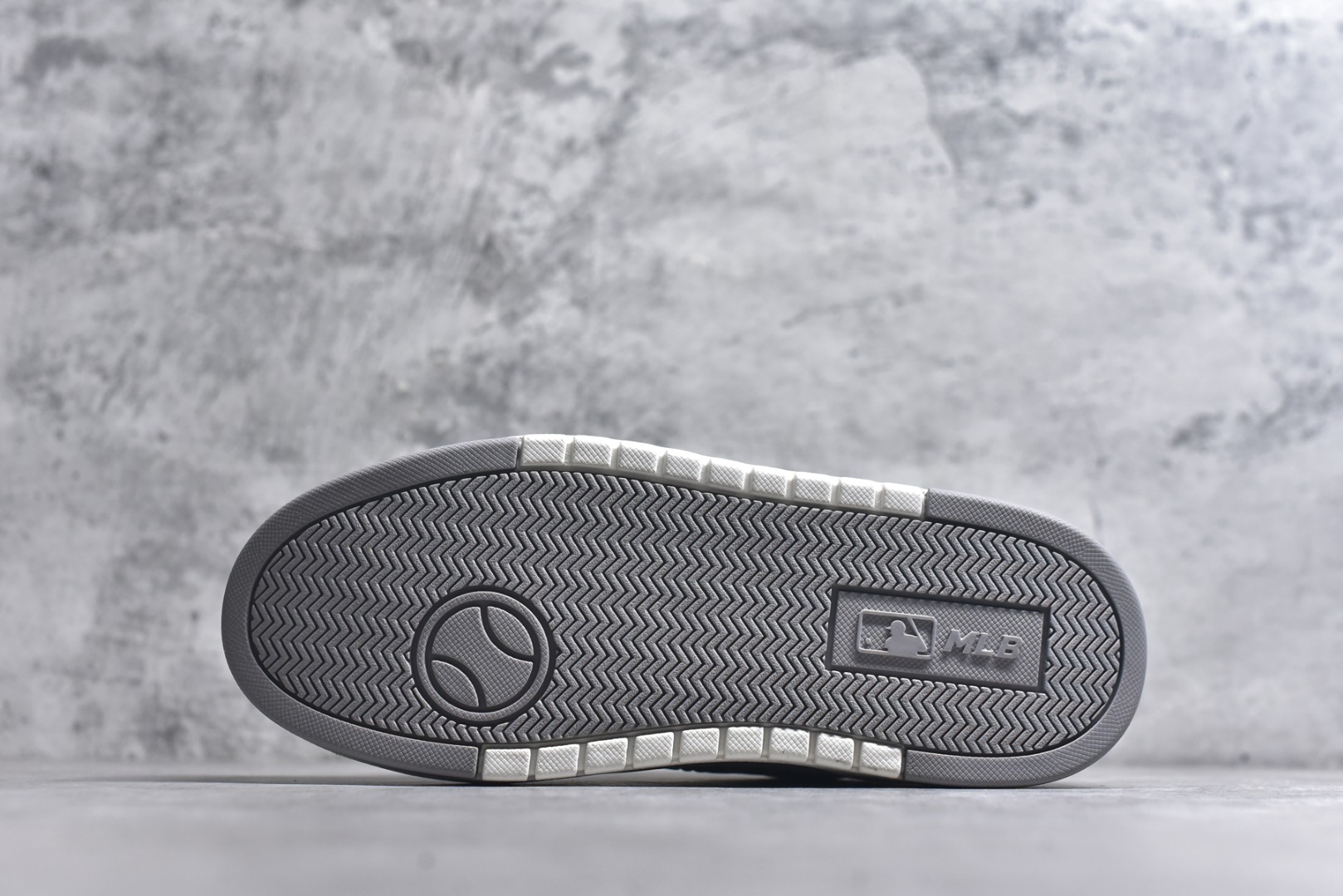 图片[6]-#MLB 灰色 3ASXP025N（GP016）50GRS 男女鞋 36 36.5 37.5 38 38.5 39 40.5 41 42 42.5 43 44 45-选品中心