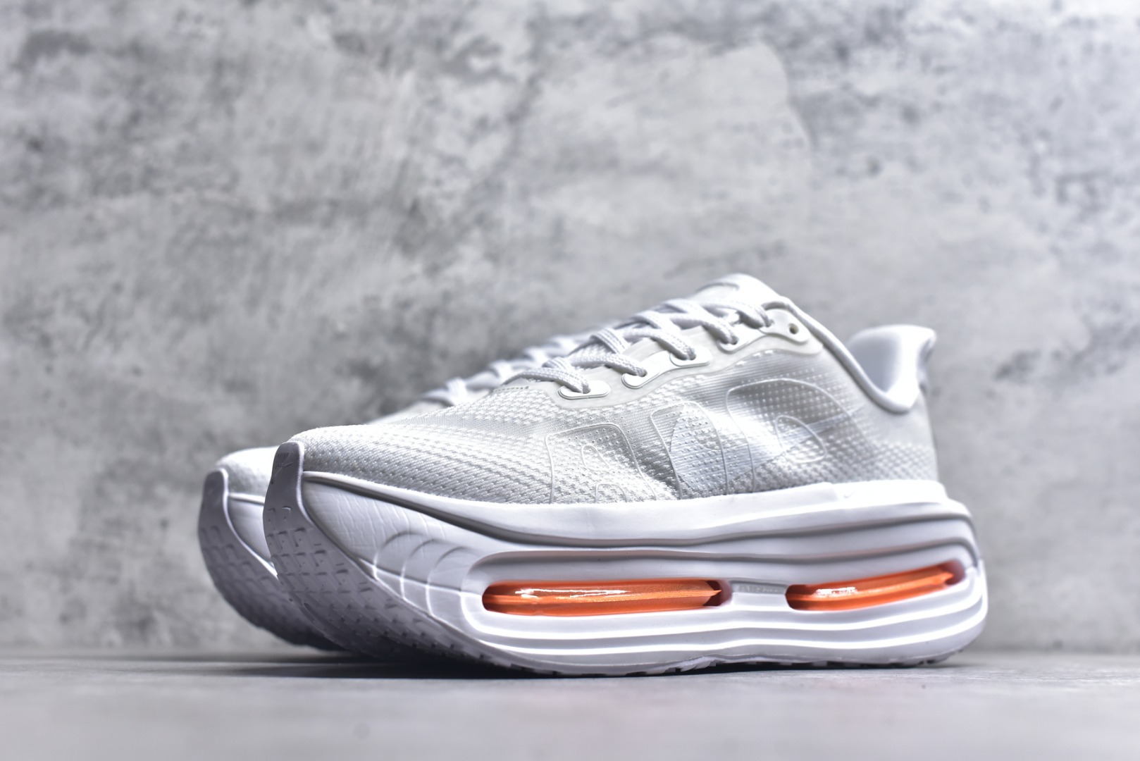 图片[2]-#Nike ZOOM PREMIUM 耐克 飞马 舒适减震防滑 低帮跑步鞋全掌ReactX泡绵中底 前掌和后跟还配备了Air Zoom气垫单元 据说跑起来更快更舒适哦 这次最大的升级点 首次引入了ReactX泡绵 货号：HQ2050 533 尺码：36-45-选品中心