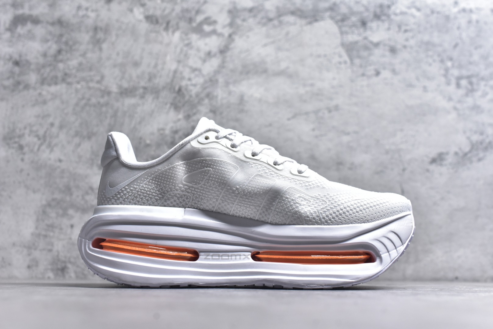 图片[3]-#Nike ZOOM PREMIUM 耐克 飞马 舒适减震防滑 低帮跑步鞋全掌ReactX泡绵中底 前掌和后跟还配备了Air Zoom气垫单元 据说跑起来更快更舒适哦 这次最大的升级点 首次引入了ReactX泡绵 货号：HQ2050 533 尺码：36-45-选品中心