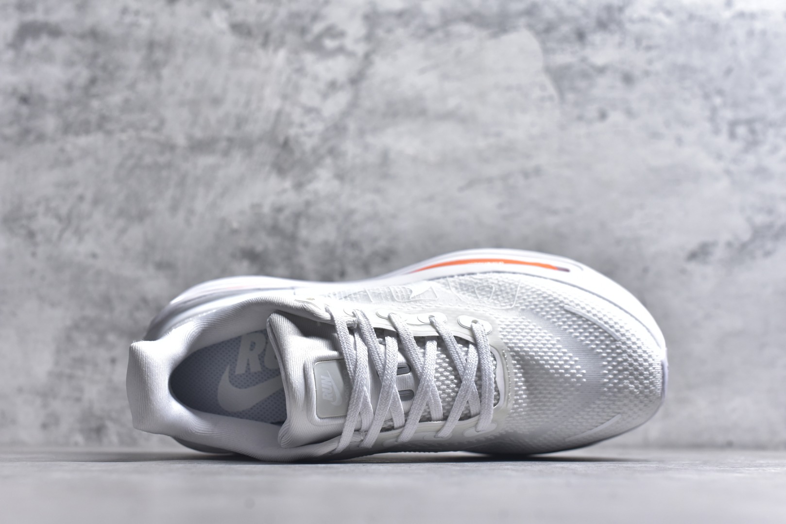 图片[4]-#Nike ZOOM PREMIUM 耐克 飞马 舒适减震防滑 低帮跑步鞋全掌ReactX泡绵中底 前掌和后跟还配备了Air Zoom气垫单元 据说跑起来更快更舒适哦 这次最大的升级点 首次引入了ReactX泡绵 货号：HQ2050 533 尺码：36-45-选品中心