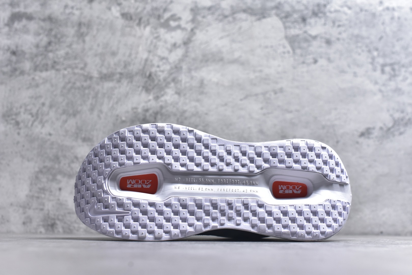 图片[6]-#Nike ZOOM PREMIUM 耐克 飞马 舒适减震防滑 低帮跑步鞋全掌ReactX泡绵中底 前掌和后跟还配备了Air Zoom气垫单元 据说跑起来更快更舒适哦 这次最大的升级点 首次引入了ReactX泡绵 货号：HQ2050 533 尺码：36-45-选品中心