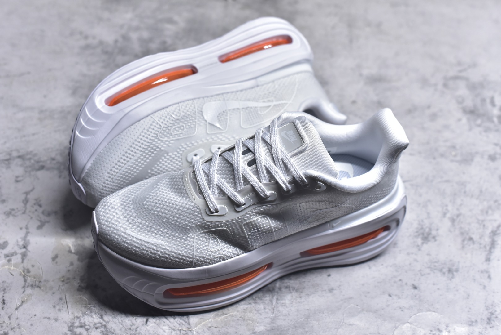 图片[7]-#Nike ZOOM PREMIUM 耐克 飞马 舒适减震防滑 低帮跑步鞋全掌ReactX泡绵中底 前掌和后跟还配备了Air Zoom气垫单元 据说跑起来更快更舒适哦 这次最大的升级点 首次引入了ReactX泡绵 货号：HQ2050 533 尺码：36-45-选品中心