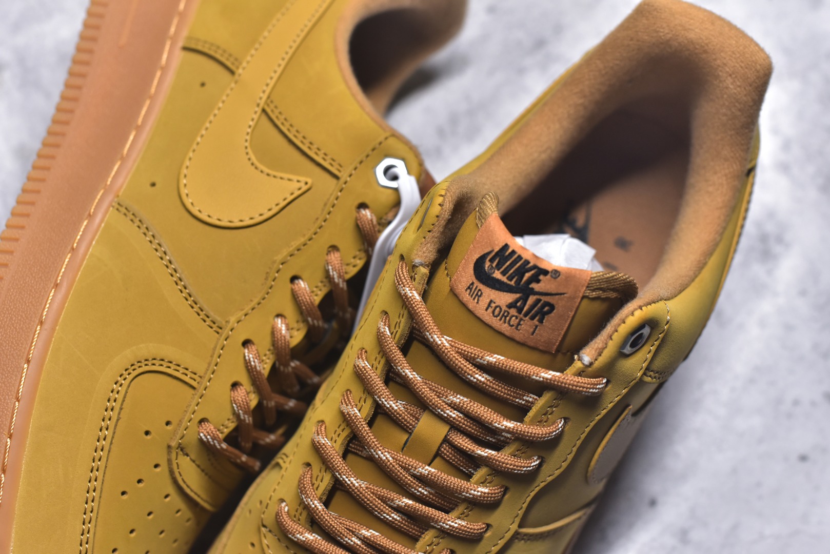 图片[9]-#耐克Nike AIR FORCE 1’07空军一号低帮百搭休闲运动板鞋。柔软、弹性十足的缓震性能和出色的中底设计，横跨复古与现代的外型结合，造就出风靡全球三十多年的Force 1。 货号：CJ9179-200 尺码：36 36.5 37.5 38 38.5 39 40 40.5 41 42 42.5 43 44 45-选品中心