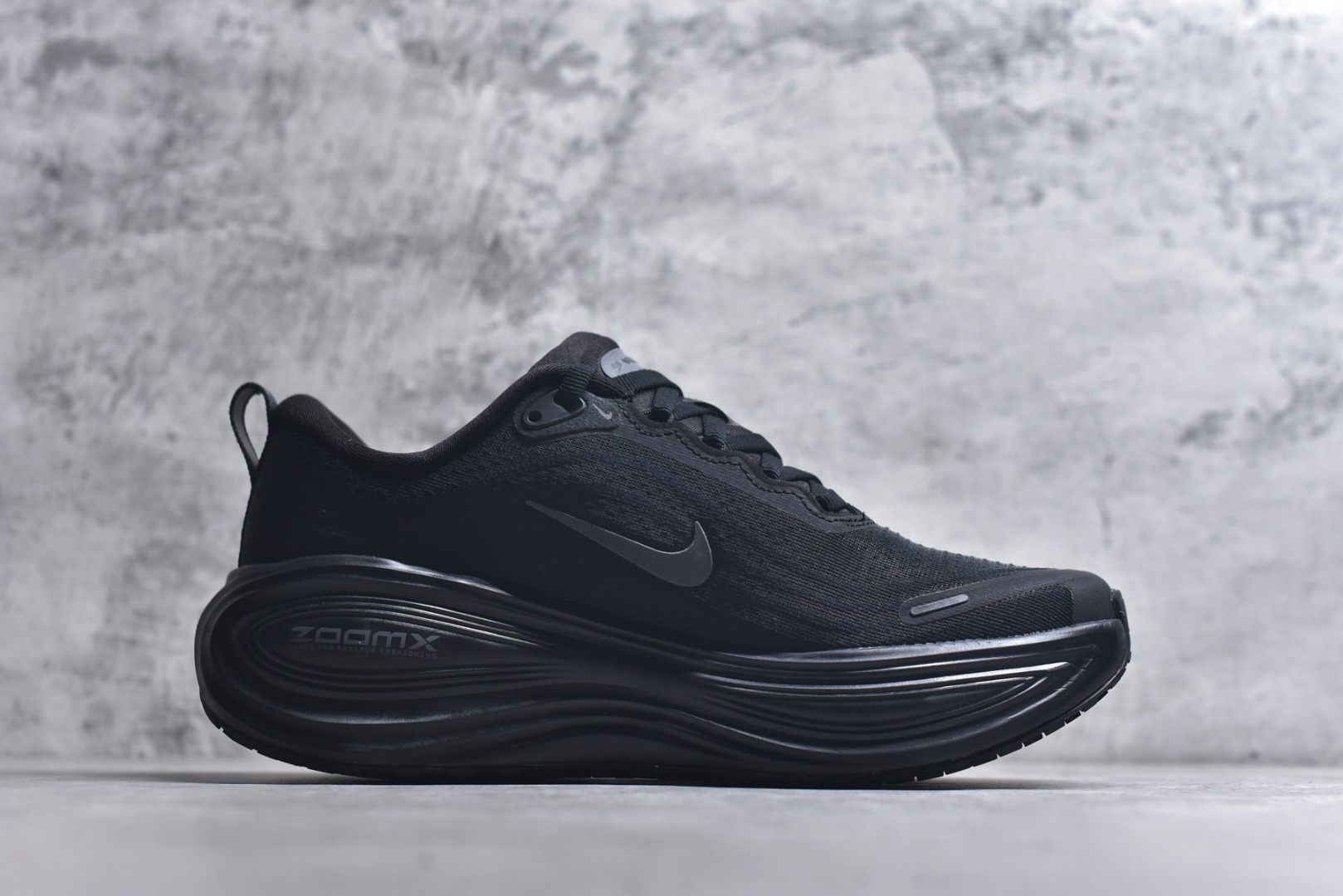 图片[3]-#NIKE VOMERO PLUS V18PLUS 登月 黑色 HV8150-003 男女鞋 36 36.5 37.5 38 38.5 39 40 40.5 41 42 42.5 43 44 44.5 45-选品中心