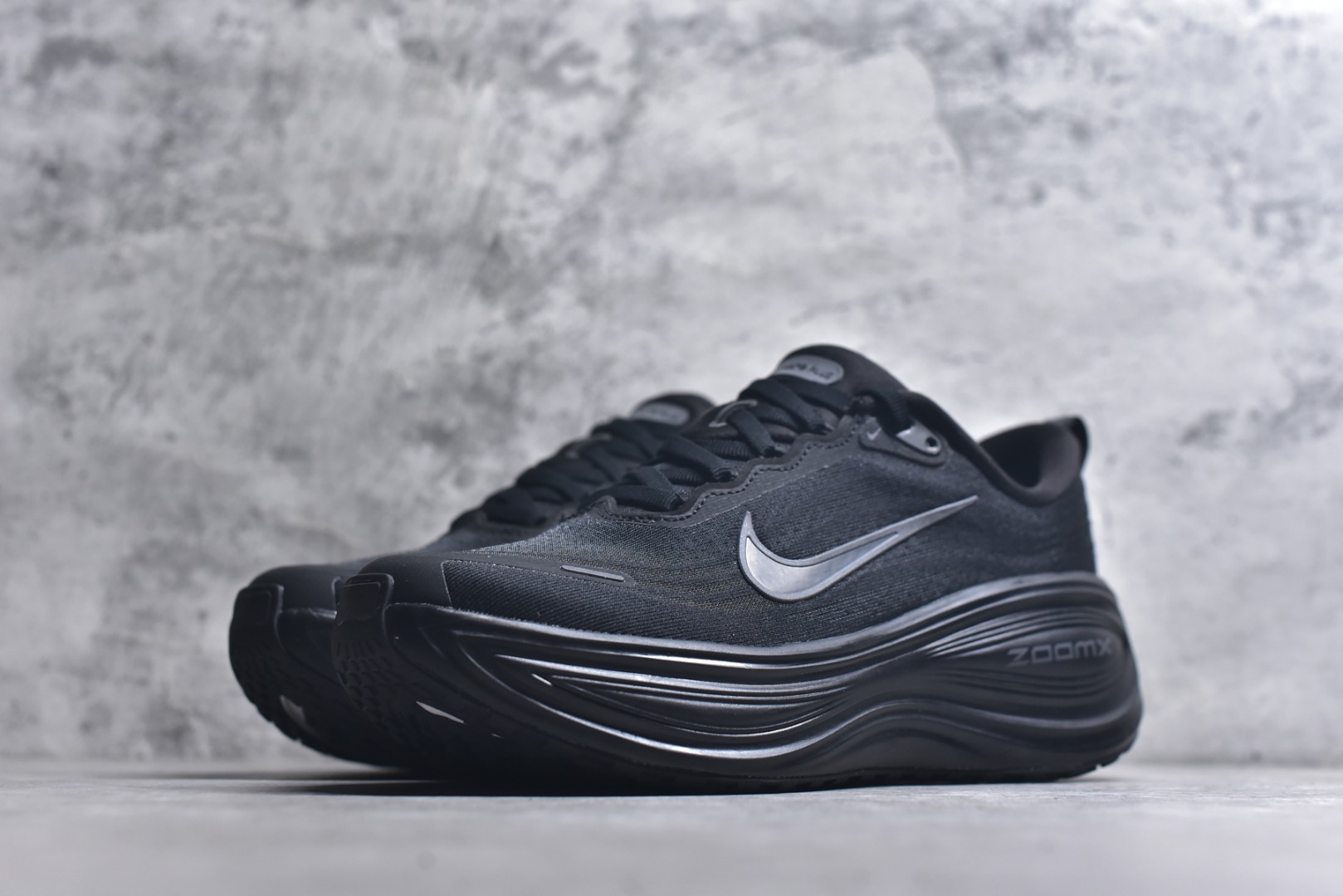 图片[2]-#NIKE VOMERO PLUS V18PLUS 登月 黑色 HV8150-003 男女鞋 36 36.5 37.5 38 38.5 39 40 40.5 41 42 42.5 43 44 44.5 45-选品中心