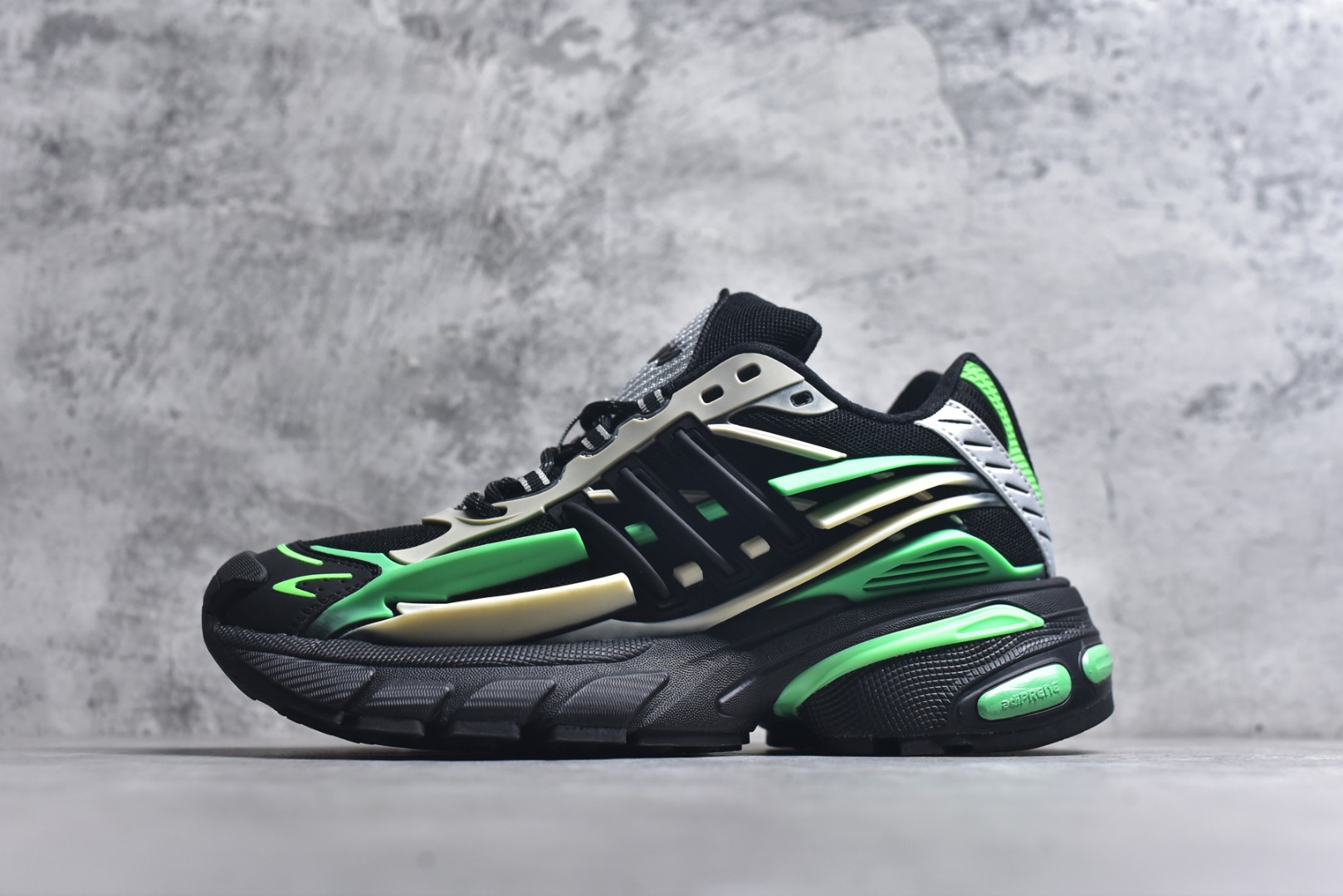 #Pharrell Williams x adidas Adistar Jellyfish 水母鞋 时尚舒适 耐磨透气 低帮 老爹鞋 黑绿 JP9266 男女鞋 36 36.5 37 38 38.5 39 40 40.5 41 42 42.5 43 44 44.5 45 46 47-选品中心