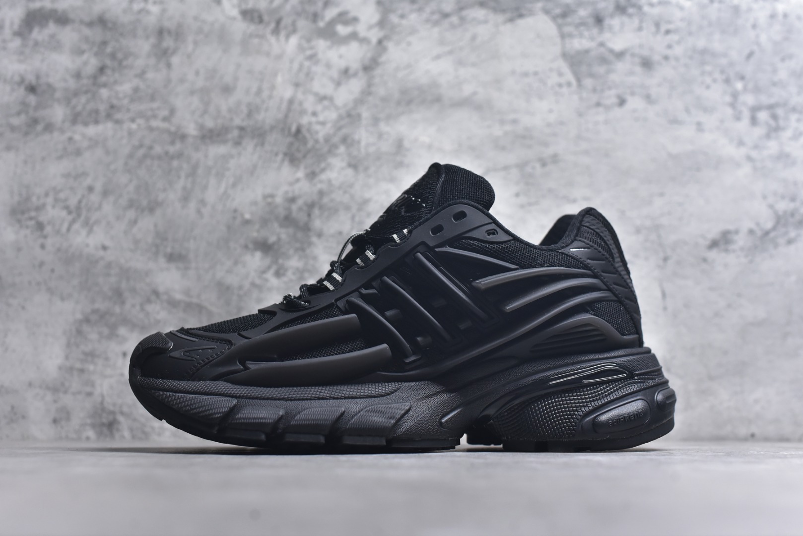 #Pharrell Williams x adidas Adistar Jellyfish 水母鞋 时尚舒适 耐磨透气 低帮 老爹鞋 黑色 JP9264 男女鞋 36 36.5 37 38 38.5 39 40 40.5 41 42 42.5 43 44 44.5 45 46 47-选品中心