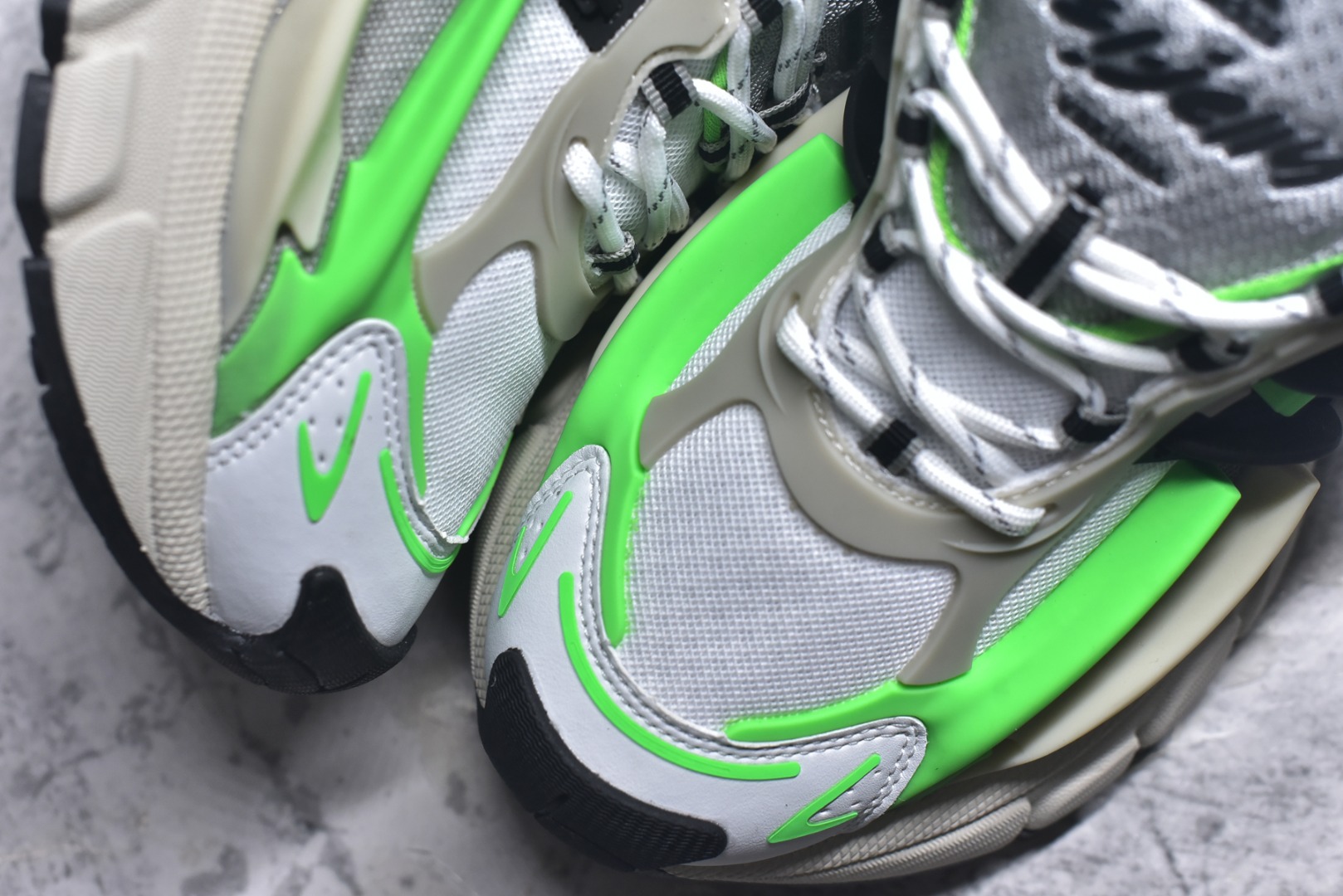 图片[8]-#Pharrell Williams x adidas Adistar Jellyfish 水母鞋 时尚舒适 耐磨透气 低帮 老爹鞋 白黑绿 JP9260 男女鞋 36 36.5 37 38 38.5 39 40 40.5 41 42 42.5 43 44 44.5 45 46 47-选品中心