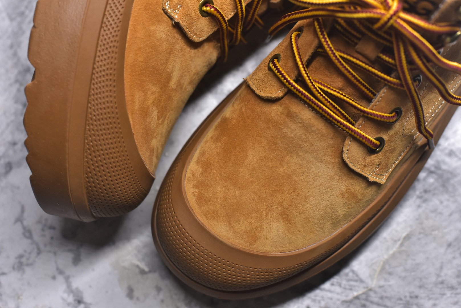 图片[8]-#美国轻奢品牌【UGG】 Tasman Weather Hybrid 塔斯曼混合系列户外中帮休闲马丁靴雪地靴UGG秋冬新品（毛绒一体内里保暖锁热🔥）秋冬必备 户外中帮休闲马丁靴雪地靴系列代购专供品质 面料采用进口头层牛皮材质 外置高弹Modern 外置防滑橡胶大底 系带设计 穿脱十分方便 采用TPU模压定型真皮鞋面材质 EVA轻翼外底防滑,耐磨性和良好的弹性！ 尺码：39 40 41 42 43 44 (皮鞋码)-选品中心