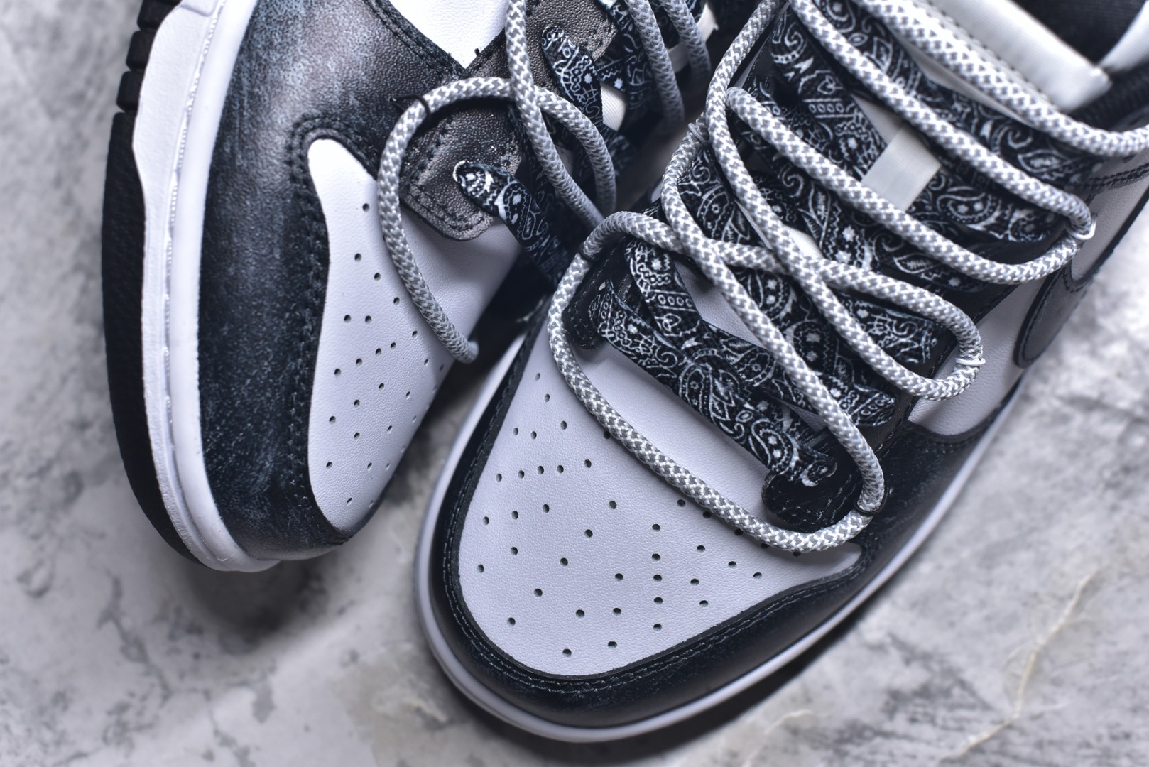 图片[8]-#Nike SB Dunk Low 绑带 周年高端定制 低帮休闲板鞋 HF5441-100 清夜扪心 #定制鞋盒 大厂纯原品质出货 超高清洁度 皮料切割干净无任何毛边 细节完美 尺码：40 40.5 41 42 42.5 43 44 44.5 45 46-选品中心