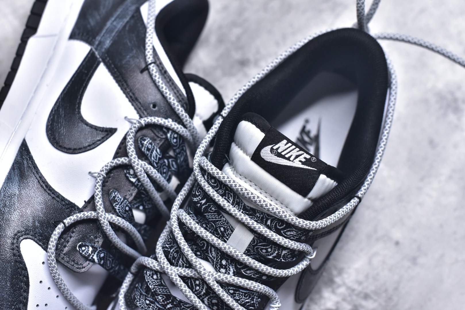 图片[9]-#Nike SB Dunk Low 绑带 周年高端定制 低帮休闲板鞋 HF5441-100 清夜扪心 #定制鞋盒 大厂纯原品质出货 超高清洁度 皮料切割干净无任何毛边 细节完美 尺码：40 40.5 41 42 42.5 43 44 44.5 45 46-选品中心