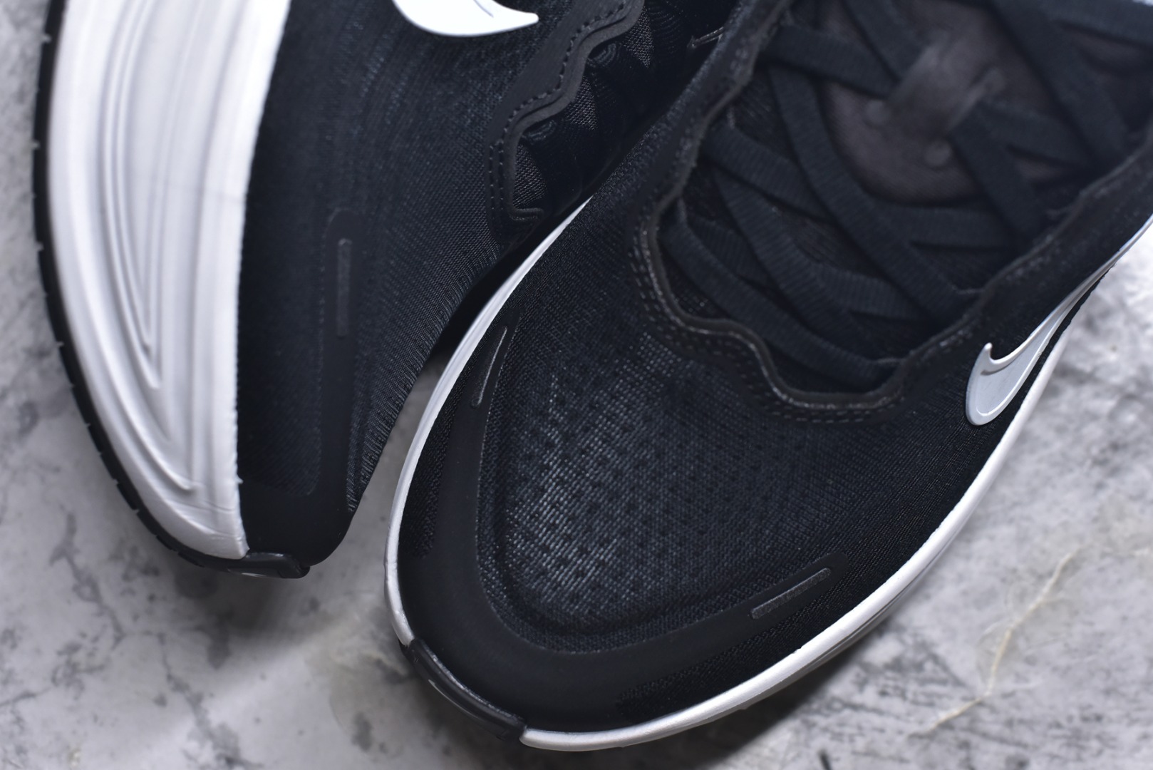 图片[8]-#NIKE VOMERO PLUS V18PLUS 登月 黑白 IH3251-001 男女鞋 36 36.5 37.5 38 38.5 39 40 40.5 41 42 42.5 43 44 44.5 45-选品中心