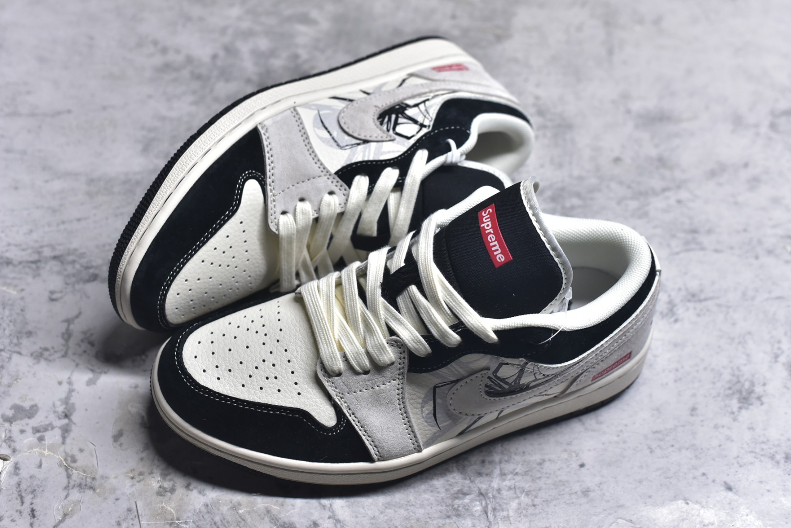 图片[7]-#Nike Jordan Air Jordan 1“Supreme联名——蜘蛛” 高端定制 低帮 复古 减震 防滑 耐磨 篮球鞋 定制鞋盒 大厂纯原品质出货 超高清洁度 皮料切割干净无任何毛边 细节完美 货号：XS6086-007 尺码：36 36.5 37.5 38 38.5 39 40 40.5 41 42 42.5 43 44 44.5 45-选品中心