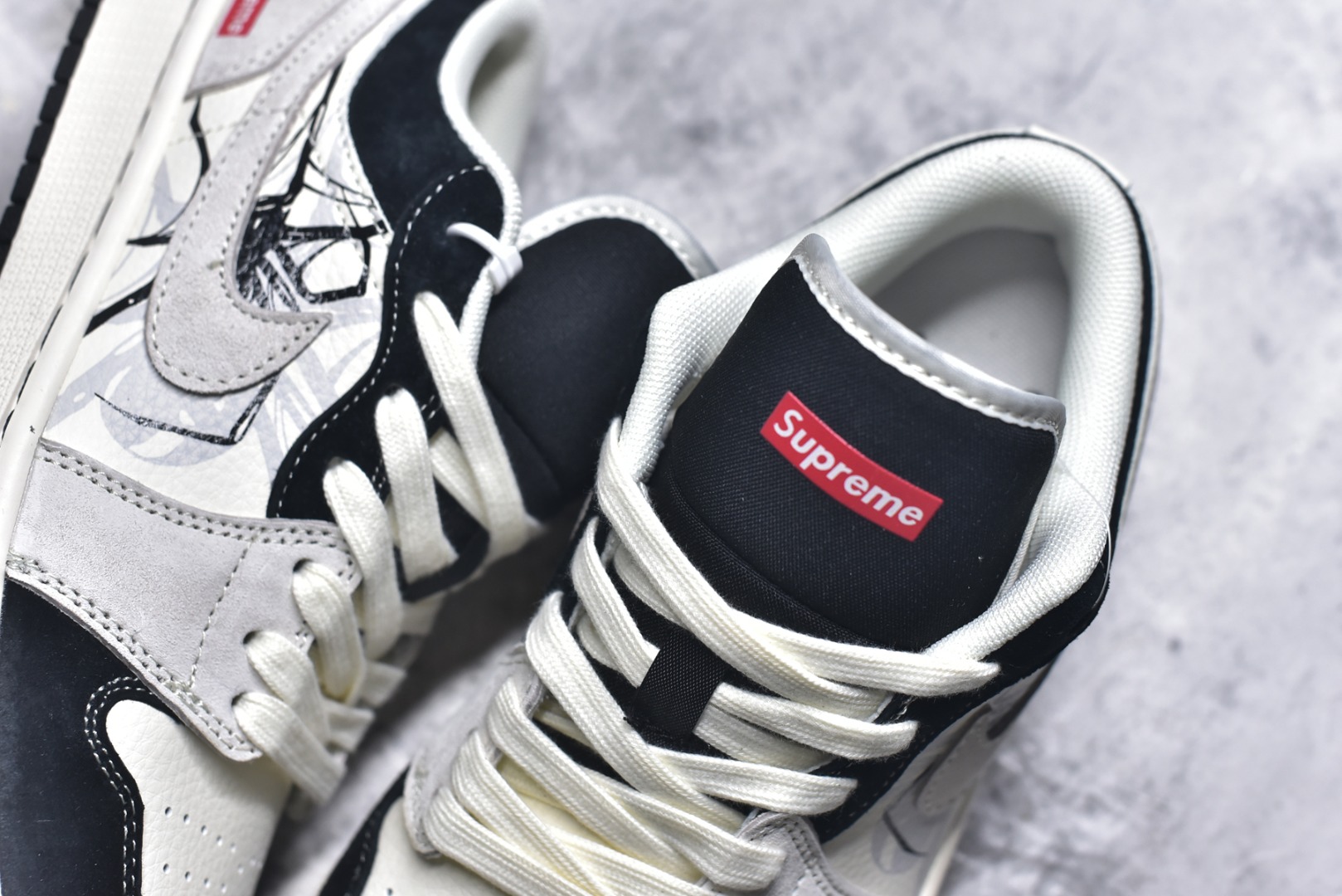 图片[9]-#Nike Jordan Air Jordan 1“Supreme联名——蜘蛛” 高端定制 低帮 复古 减震 防滑 耐磨 篮球鞋 定制鞋盒 大厂纯原品质出货 超高清洁度 皮料切割干净无任何毛边 细节完美 货号：XS6086-007 尺码：36 36.5 37.5 38 38.5 39 40 40.5 41 42 42.5 43 44 44.5 45-选品中心