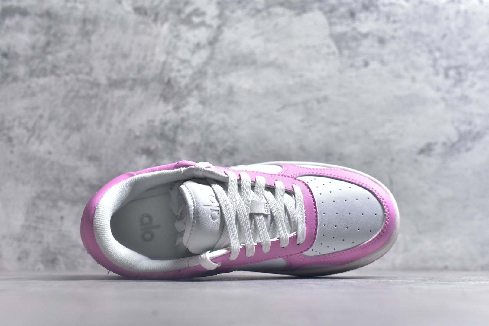 图片[4]-#Alo yoga Alo Recovery Mode 舒适百搭防滑耐磨低帮板鞋 易梦玲 Jisoo智秀等多位明星同款上脚主打各大平台外贸主推大厂采购原材料多处细节一步到位生产细节 一款随意搭配的都好看的鞋子alo采用增高4cm 春夏秋冬四季款舒适简约板鞋 TPU防滑耐磨鞋底 尺码：36 36.5 37 37.5 38 38.5 39 40 41 41.5 42 42.5 43 44 45-选品中心