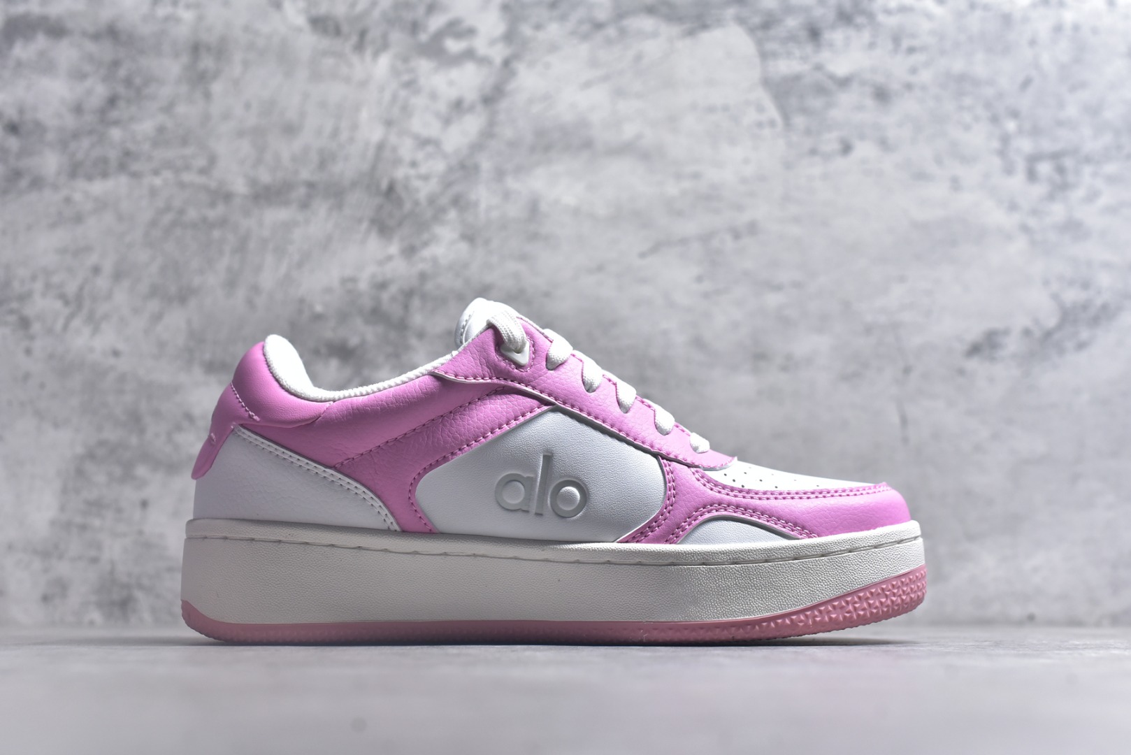 图片[3]-#Alo yoga Alo Recovery Mode 舒适百搭防滑耐磨低帮板鞋 易梦玲 Jisoo智秀等多位明星同款上脚主打各大平台外贸主推大厂采购原材料多处细节一步到位生产细节 一款随意搭配的都好看的鞋子alo采用增高4cm 春夏秋冬四季款舒适简约板鞋 TPU防滑耐磨鞋底 尺码：36 36.5 37 37.5 38 38.5 39 40 41 41.5 42 42.5 43 44 45-选品中心