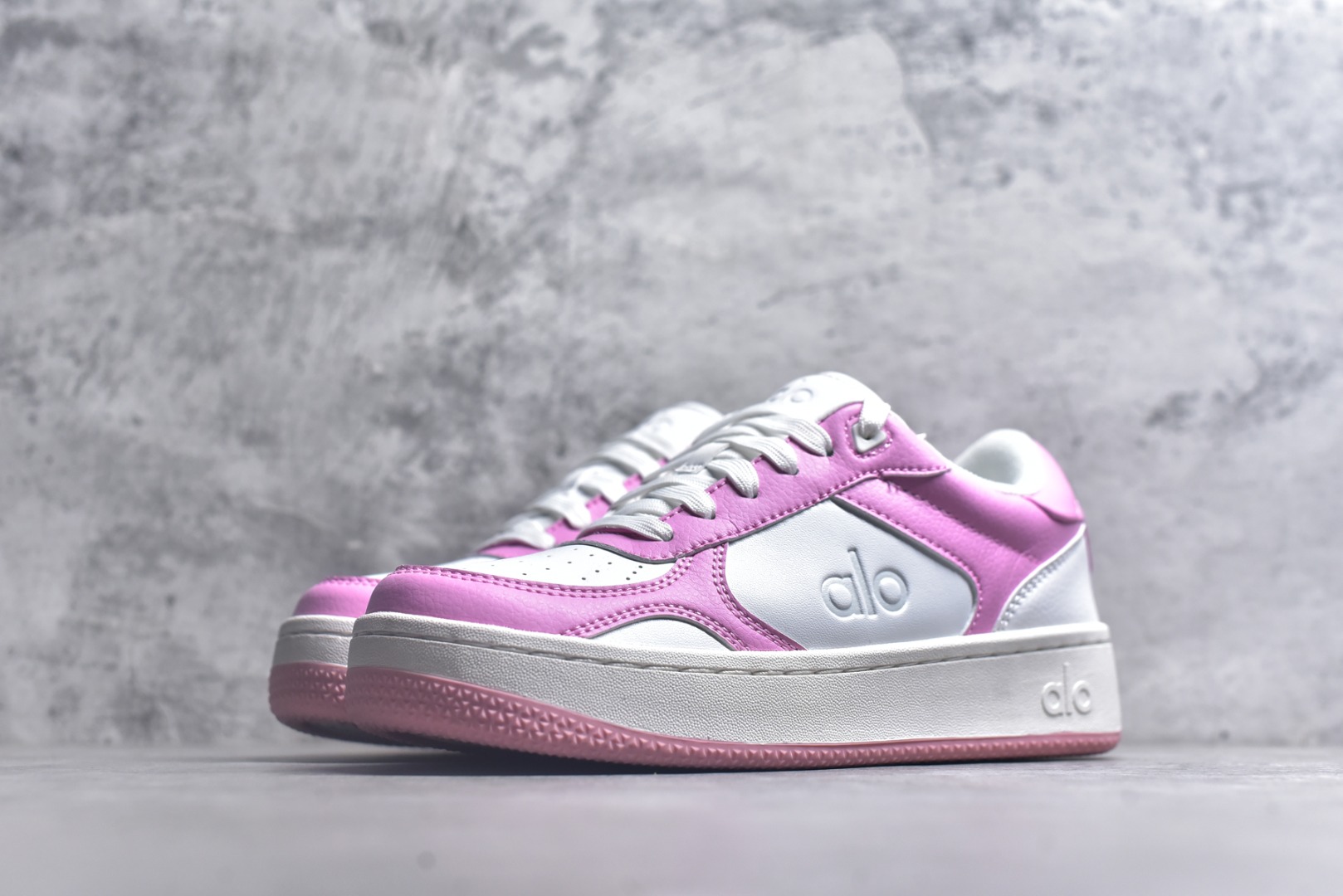 图片[2]-#Alo yoga Alo Recovery Mode 舒适百搭防滑耐磨低帮板鞋 易梦玲 Jisoo智秀等多位明星同款上脚主打各大平台外贸主推大厂采购原材料多处细节一步到位生产细节 一款随意搭配的都好看的鞋子alo采用增高4cm 春夏秋冬四季款舒适简约板鞋 TPU防滑耐磨鞋底 尺码：36 36.5 37 37.5 38 38.5 39 40 41 41.5 42 42.5 43 44 45-选品中心