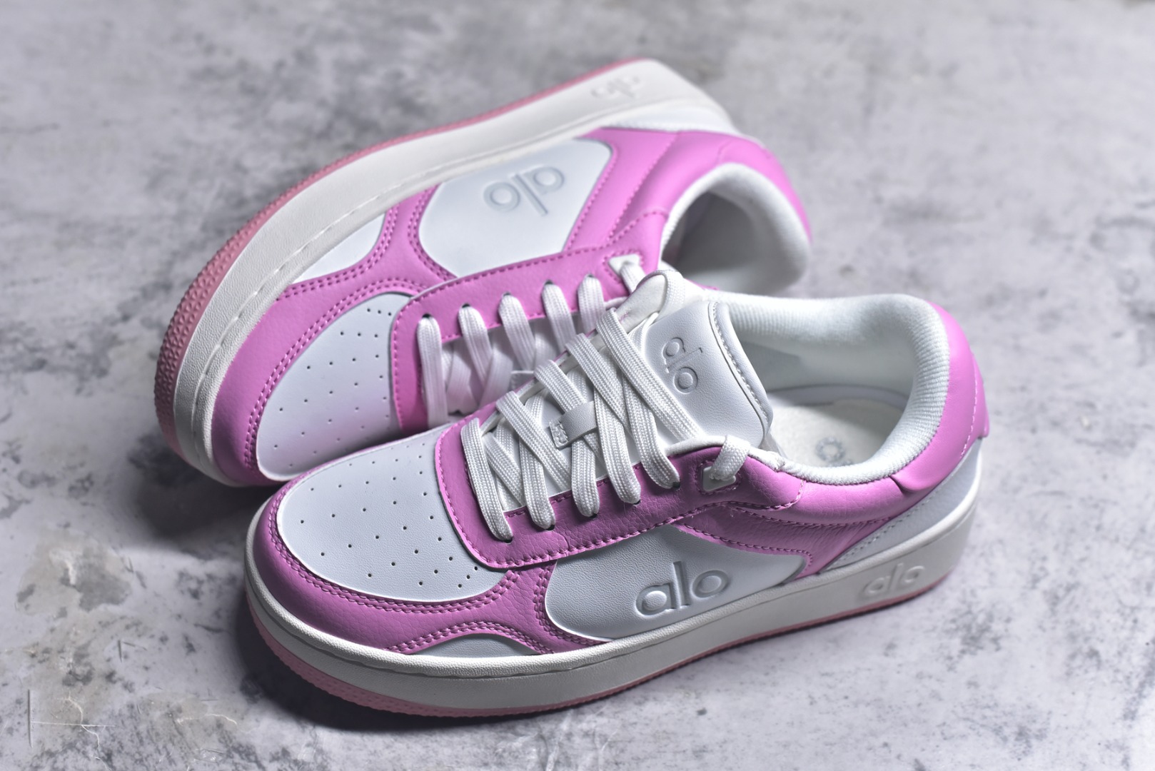 图片[7]-#Alo yoga Alo Recovery Mode 舒适百搭防滑耐磨低帮板鞋 易梦玲 Jisoo智秀等多位明星同款上脚主打各大平台外贸主推大厂采购原材料多处细节一步到位生产细节 一款随意搭配的都好看的鞋子alo采用增高4cm 春夏秋冬四季款舒适简约板鞋 TPU防滑耐磨鞋底 尺码：36 36.5 37 37.5 38 38.5 39 40 41 41.5 42 42.5 43 44 45-选品中心