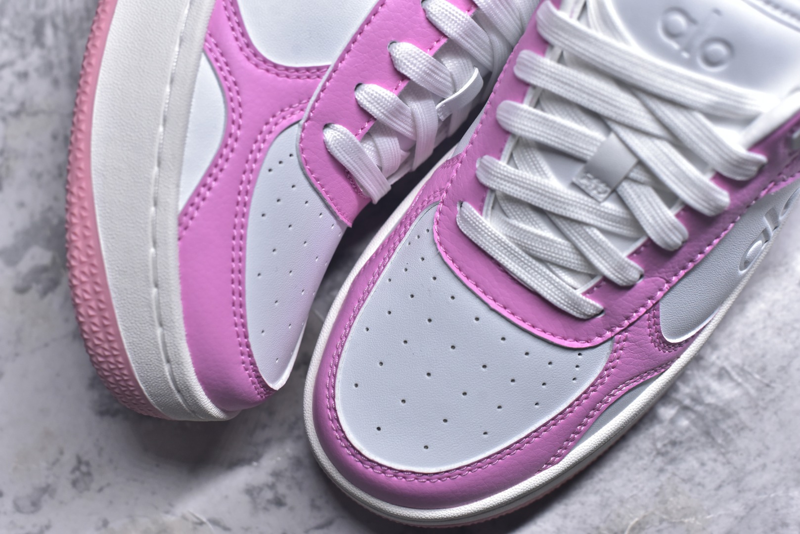 图片[8]-#Alo yoga Alo Recovery Mode 舒适百搭防滑耐磨低帮板鞋 易梦玲 Jisoo智秀等多位明星同款上脚主打各大平台外贸主推大厂采购原材料多处细节一步到位生产细节 一款随意搭配的都好看的鞋子alo采用增高4cm 春夏秋冬四季款舒适简约板鞋 TPU防滑耐磨鞋底 尺码：36 36.5 37 37.5 38 38.5 39 40 41 41.5 42 42.5 43 44 45-选品中心