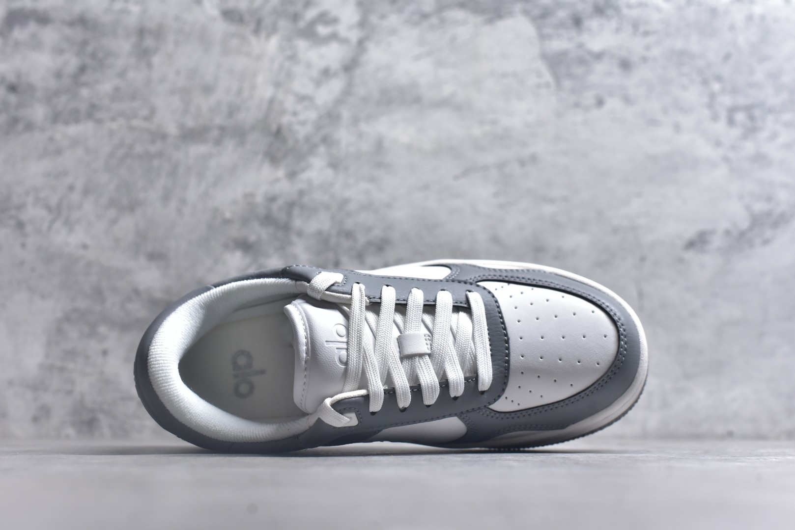 图片[4]-#Alo yoga Alo Recovery Mode 舒适百搭防滑耐磨低帮板鞋 易梦玲 Jisoo智秀等多位明星同款上脚主打各大平台外贸主推大厂采购原材料多处细节一步到位生产细节 一款随意搭配的都好看的鞋子alo采用增高4cm 春夏秋冬四季款舒适简约板鞋 TPU防滑耐磨鞋底 尺码：36 36.5 37 37.5 38 38.5 39 40 41 41.5 42 42.5 43 44 45-选品中心