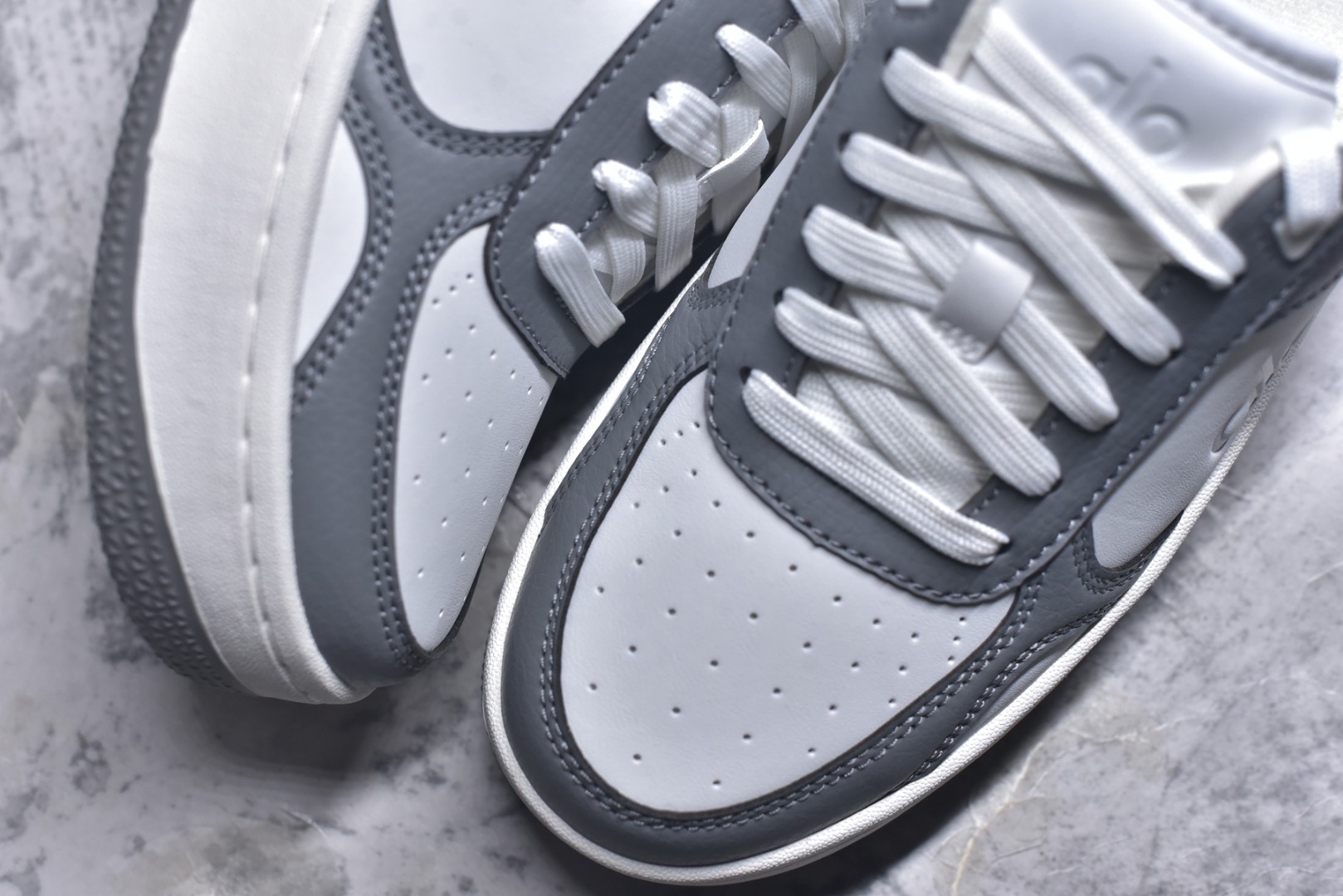 图片[8]-#Alo yoga Alo Recovery Mode 舒适百搭防滑耐磨低帮板鞋 易梦玲 Jisoo智秀等多位明星同款上脚主打各大平台外贸主推大厂采购原材料多处细节一步到位生产细节 一款随意搭配的都好看的鞋子alo采用增高4cm 春夏秋冬四季款舒适简约板鞋 TPU防滑耐磨鞋底 尺码：36 36.5 37 37.5 38 38.5 39 40 41 41.5 42 42.5 43 44 45-选品中心