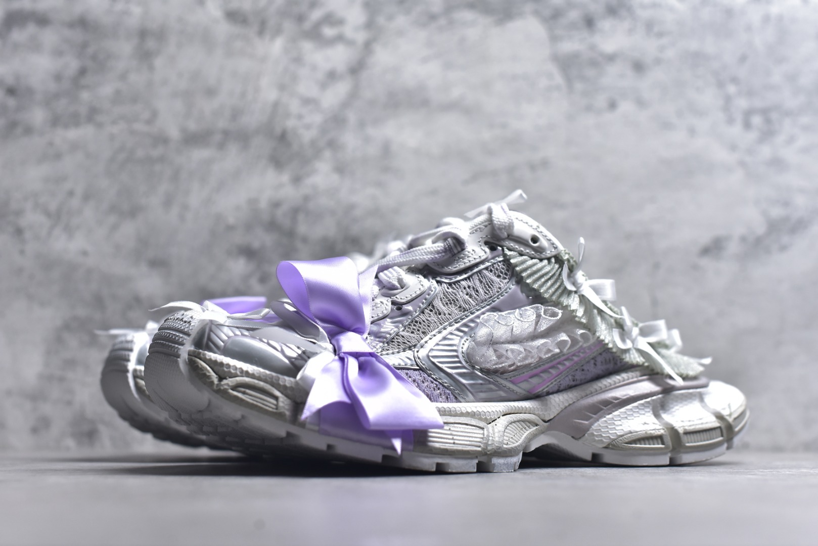 图片[2]-#Balenciaga巴黎世家 3XL Lace 蕾丝蝴蝶结做旧 白色 货号：825468WXLMC9050 尺码：35 36 37 38 39 40-选品中心