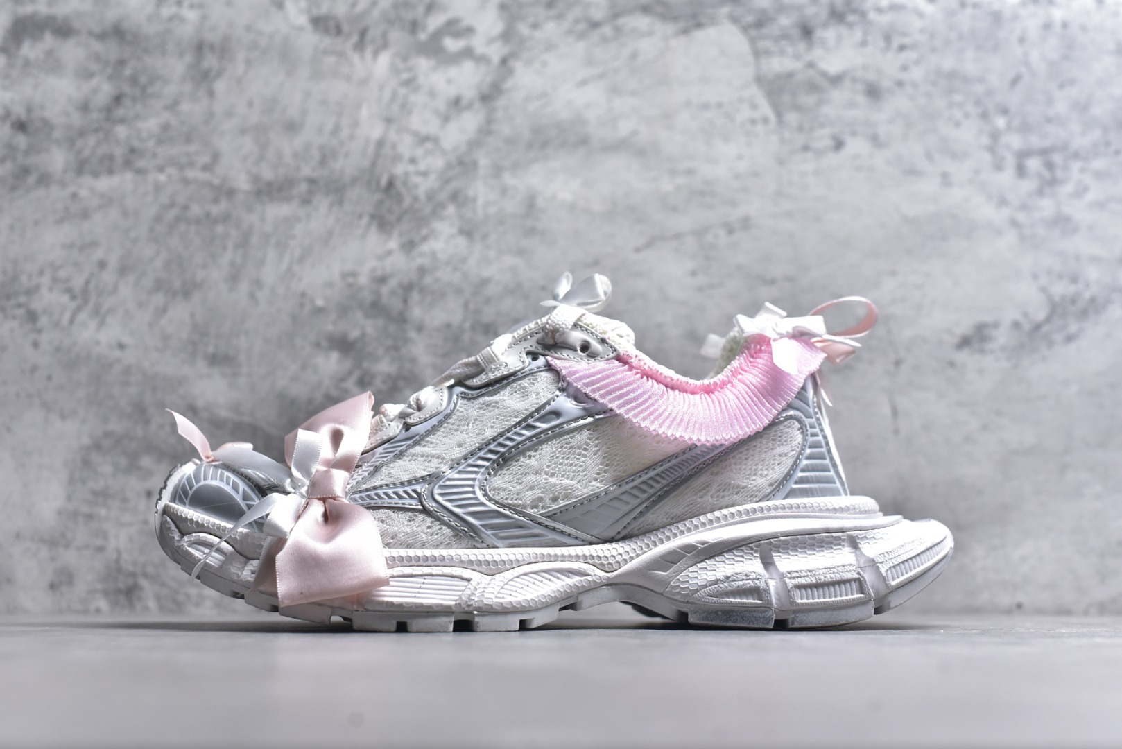 #巴黎世家/Balenciaga 3XL Worn-Out 10代系列老爹运动鞋，做旧蕾丝蝴蝶结 832994 WXLMC 9050 尺码：35-40-选品中心