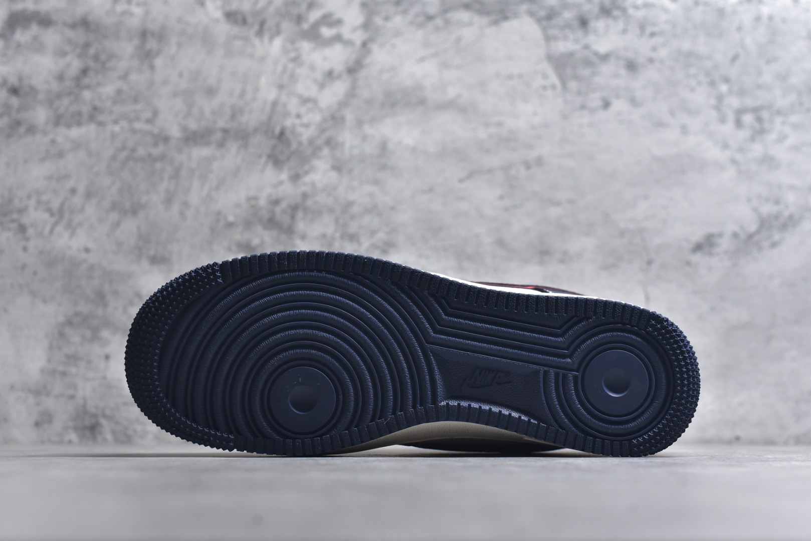 图片[6]-#海外限量发售！公司级NIke Air Force 1 \’07 Low “北面联名——蓝红双勾”空军一号 低帮 运动鞋 休闲鞋 折边针车 工艺难度大 原楦头原纸板 原装鞋盒 定制五金配件 内置全掌气垫 原厂鞋底 货号：XS1958-521 尺码：36 36.5 37.5 38 38.5 39 40 40.5 41 42 42.5 43 44 44.5 45\”},\”commodity\”：{\”goods_id\”：\”_dkSDjxON0DbgcQqyy4JBu59eajpvHQeb-ePqllQ-选品中心