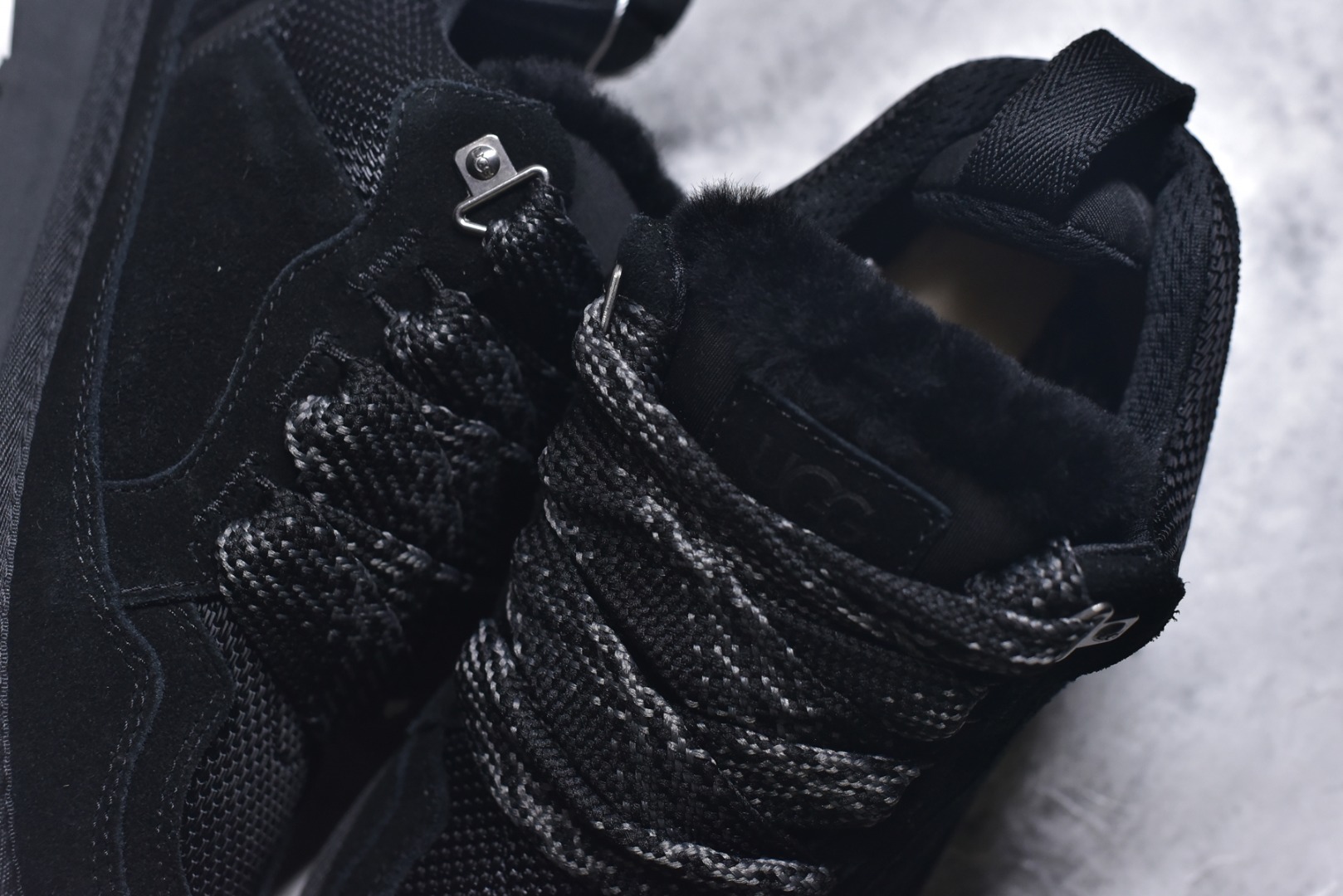 图片[9]-#25新款UGG梅尔低帮面包鞋雪地靴1144032 广州外贸大厂生产鞋头到鞋垫真羊皮毛一体独立外盒包装芯片带防水工艺区别市面任何版本 独立原版开发大底羊绒鞋垫冬季保暖外出家居都是很适合的选择近年uug推出款式系列局部偏向年轻消费者喜好也走到时尚潮流穿搭的前沿鞋身材质防泼水涂层翻毛皮鞋面17毫米UGGPURE™植入式羊毛内底轻便防滑舒适橡胶外底带有品牌LOGO商标带全套包装 尺码：35 36 37 38 39 40-选品中心