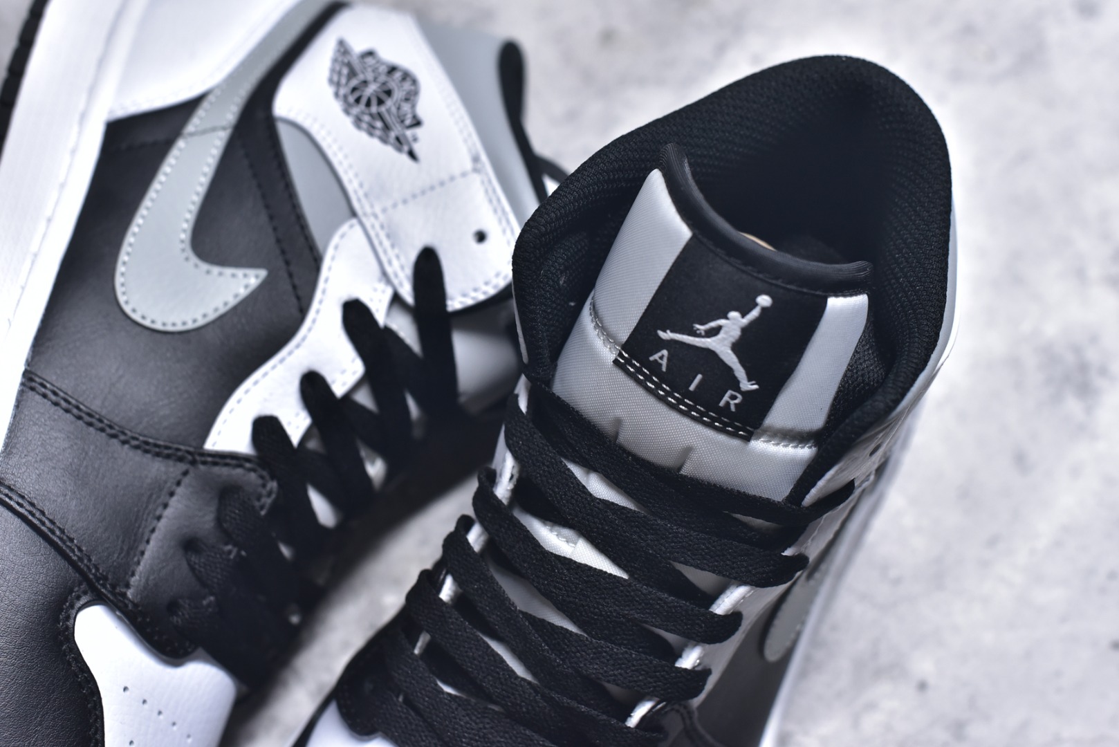 图片[9]-#Air Jordan AJ1 High 高帮全系列 性价比批次 原盒原配 大厂出品 原厂楦头纸板数据开发 鞋型公整不松垮 采购头层皮料冲裁 高整洁度 上脚原汁原味的公司货既视感 原底独立模具 中底四线拉帮完美走线 原模大底咬花 实拍调校N版已经零色差零失真 百分百还原实物色彩所见即所得 不存在货不对板色差等低级问题 选购参考实物拍摄 不混卖不参货 只用心做好货严格选品 承诺混一赔十 尺码：36 36.5 37.5 38 38.5 39 40 40.5 41 42 42.5 43 44 44.5 45-选品中心