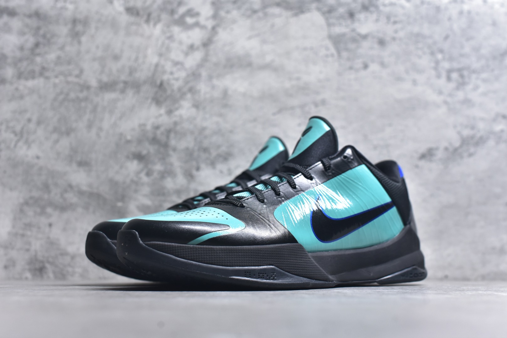 图片[2]-#NK Zoom Kobe ZK5 科比5代 黑绿 IH0274-300 Zoom Turbo气垫➕后掌EVA缓震 实战配置直接拉满 原楦纸板开发 鞋身流线型、后跟塑形 区分土肥圆 原档数据3D打印 鞋面细节匹配原版 全身鞋材卡料色独家定制 唯一正确喷漆SWOOSH NK专利Flyknit飞线科技，给予鞋身足够抗扭矩力 真实底模最大48.5 实战利器 专供海外市场 尺码：40 40.5 41 42 42.5 43 44 44.5 45 46 47.5 48.5 （脚宽、脚胖 建议买大半码）-选品中心