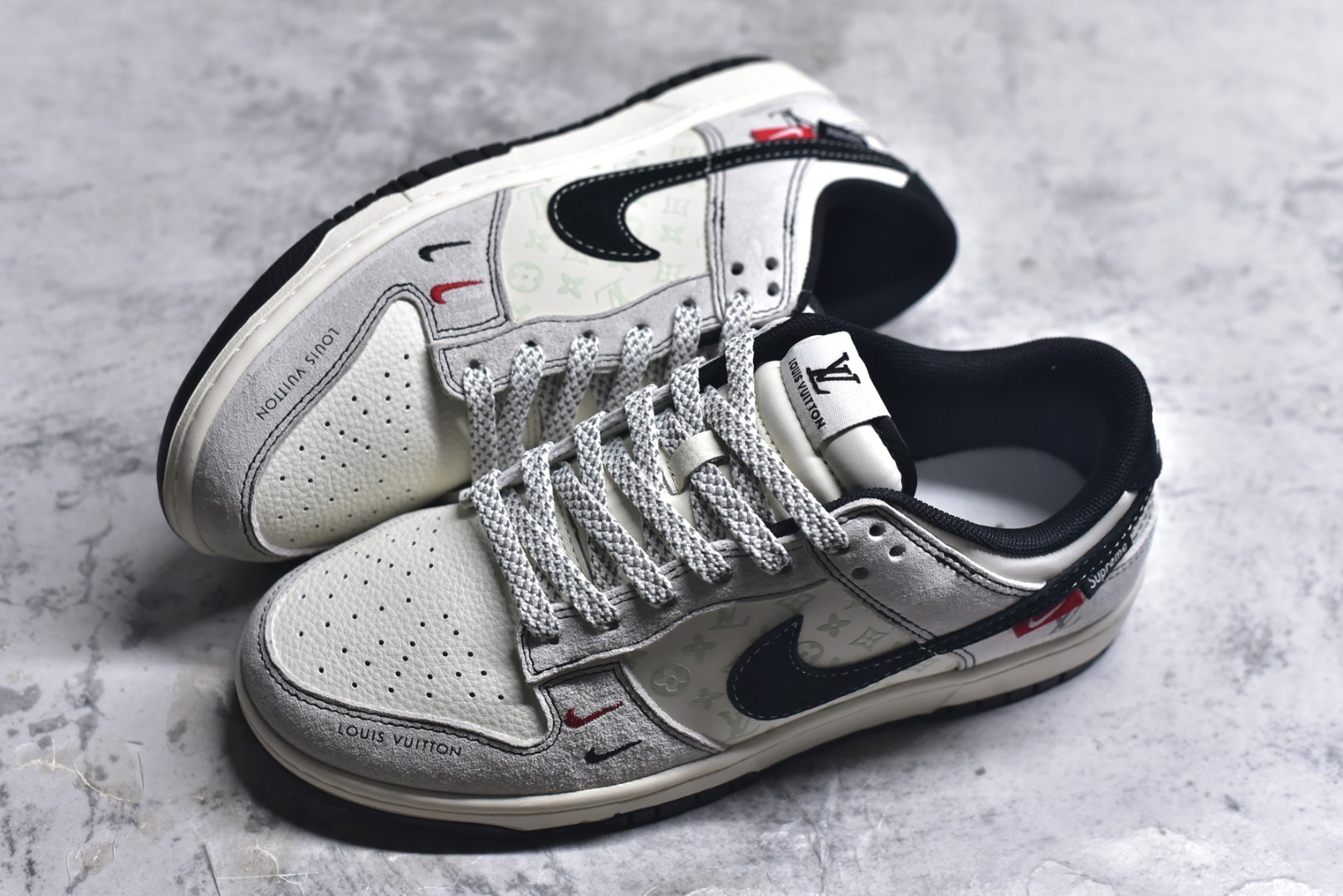 图片[7]-#海外爆款限量发售！Nike SB Dunk Low“LV联名——灰猪八红黑小勾” 周年高端定制 低帮休闲板鞋 定制鞋盒 大厂纯原品质出货 超高清洁度 皮料切割干净无任何毛边 细节完美 货号：CX5050-Y11 尺码：36 36.5 37.5 38 38.5 39 40 40.5 41 42 42.5 43 44 44.5 45-选品中心