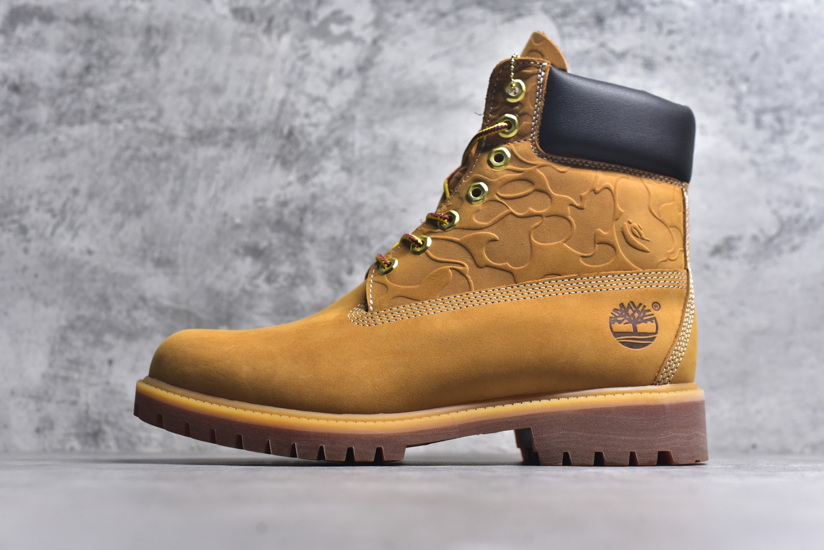 #X1 中山纯原顶级版本 市面独家款式配色 Timberland 添柏岚/天伯伦 猿人头三方联名 中山宝元工厂原档数据开发 国外海淘全球购香港直邮代购专供渠道 原单进口防水磨砂牛皮 全能防水 原版注塑大底 进口五金拉链 配带全套包装配件 尺码：35 36 37 38 39 39.5 40 41 42 43 44 45 男鞋偏大一码-选品中心
