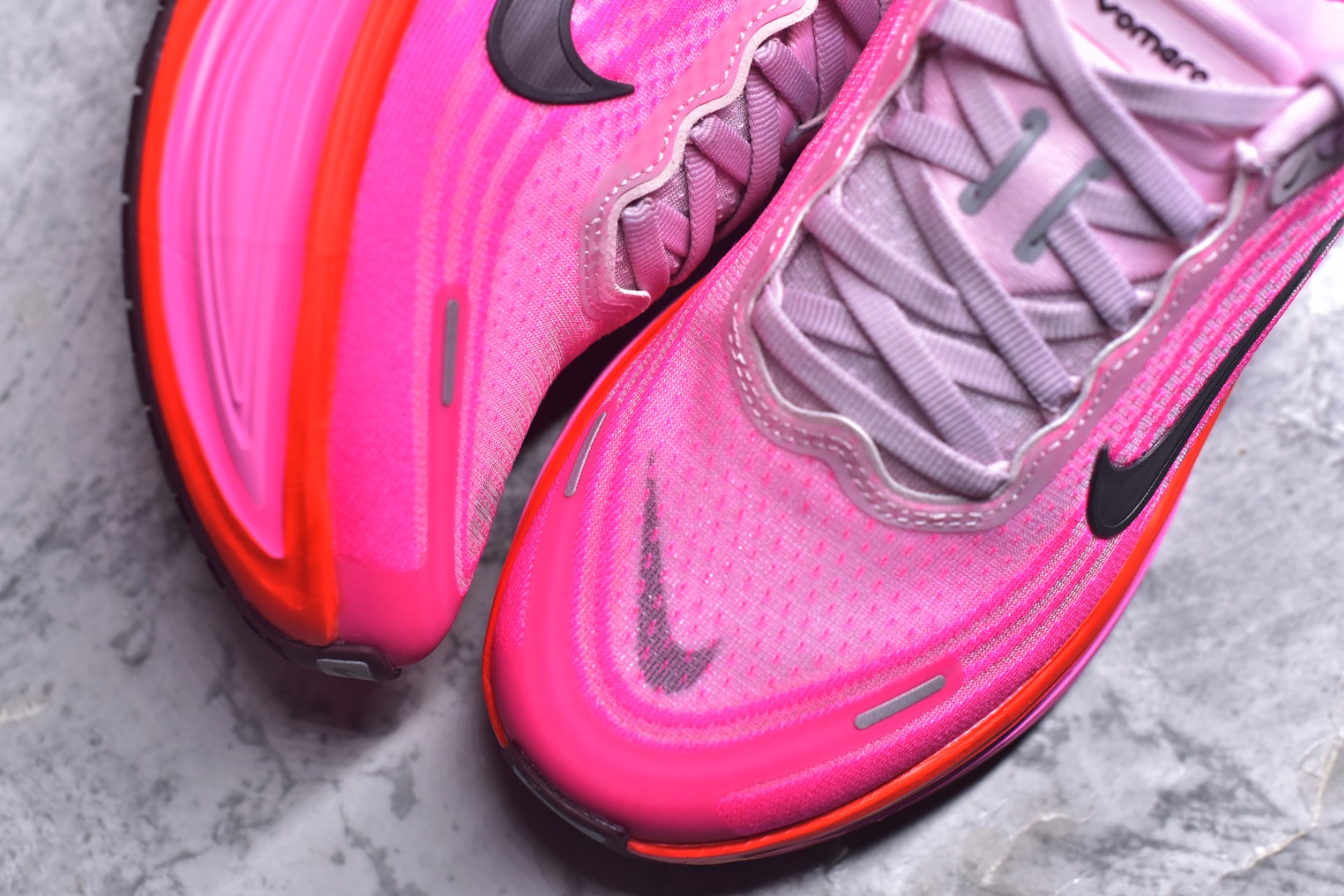 图片[8]-#NIKE VOMERO PLUS V18PLUS 登月 粉色 HV8154-604 女鞋 36 36.5 37.5 38 38.5 39 40-选品中心