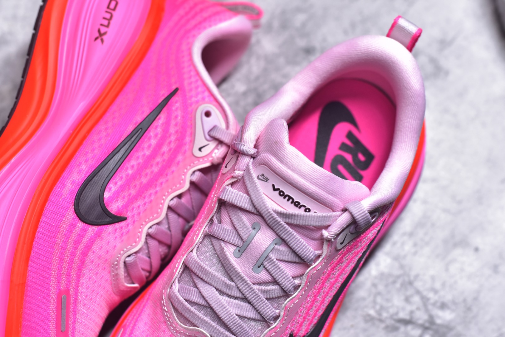 图片[9]-#NIKE VOMERO PLUS V18PLUS 登月 粉色 HV8154-604 女鞋 36 36.5 37.5 38 38.5 39 40-选品中心