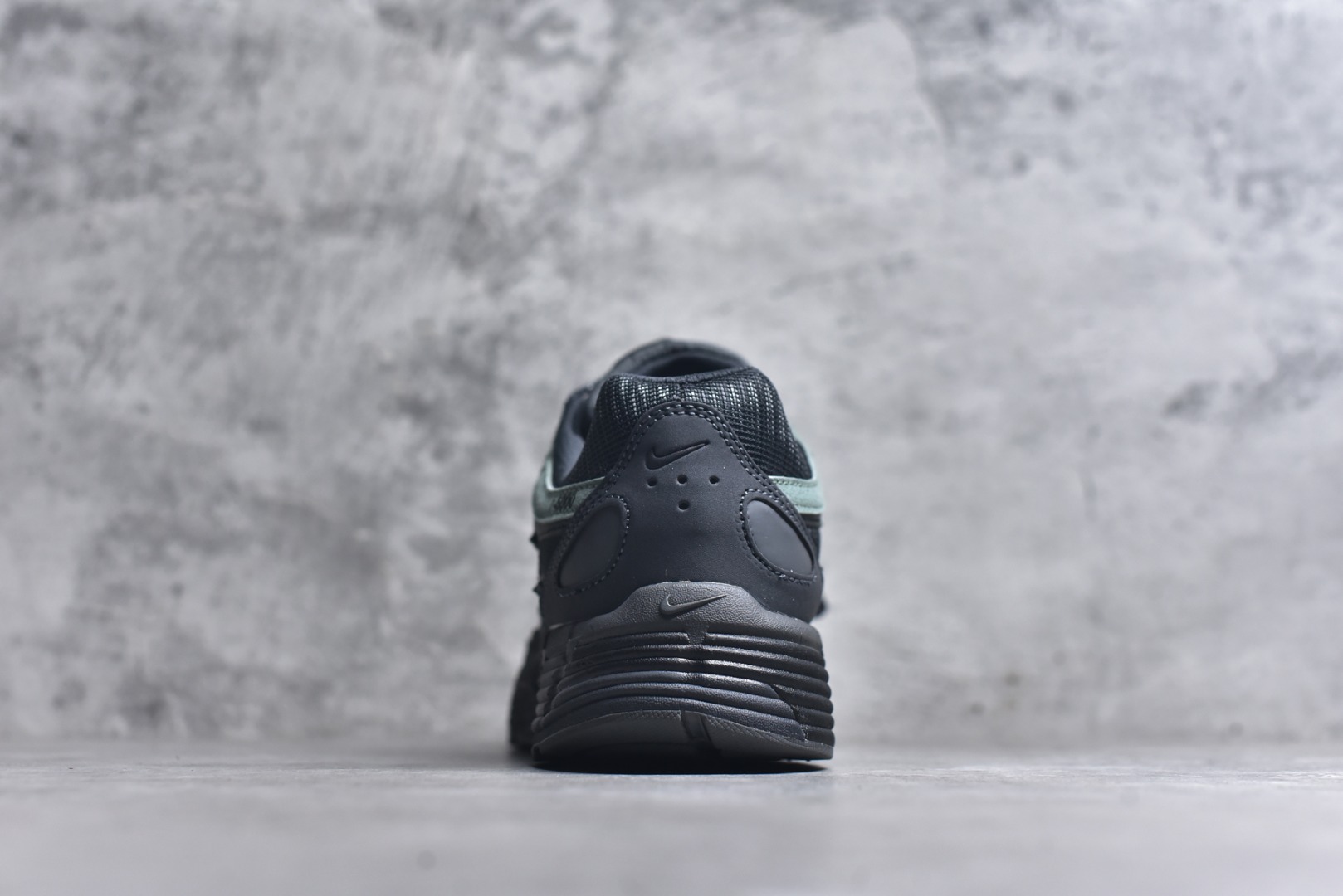 图片[5]-#NK P-6000 系列低帮复古老爹风休闲运动舒适慢跑鞋 IM5997-060 购入原鞋原装纸板楦头开发 独家私模四层组合大底 市场唯一正确版本 良心定价 新配色陆续出货 进口三文治网面 融合 Pegasus 过往运动鞋设计 助力 21 世纪早期跑步运动跃升时尚新高度 采用透气网眼布、运动风格线条和耐穿覆面 兼具吸睛外观和舒适感受 中底泡绵以田径赛道为灵感 打造厚实设计 缔造出众缓震性能 尺码：36 36.5 37.5 38 38.5 39 40 40.5 41 42 42.5 43 44 44.5 45-选品中心