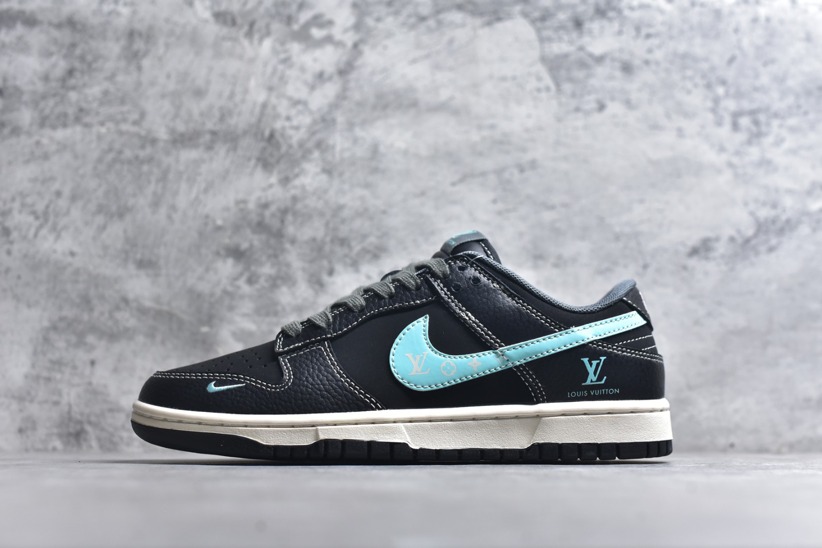 #海外爆款限量发售！公司级 Nike SB Dunk Low周年高端定制 低帮休闲板鞋 定制鞋盒 大厂纯原品质出货 超高清洁度 皮料切割干净无任何毛边 细节完美 货号：JP1628-033 尺码：36 36.5 37.5 38 36.5 39 40 40.5 41 42 42.5 43 44 44.5 45-选品中心