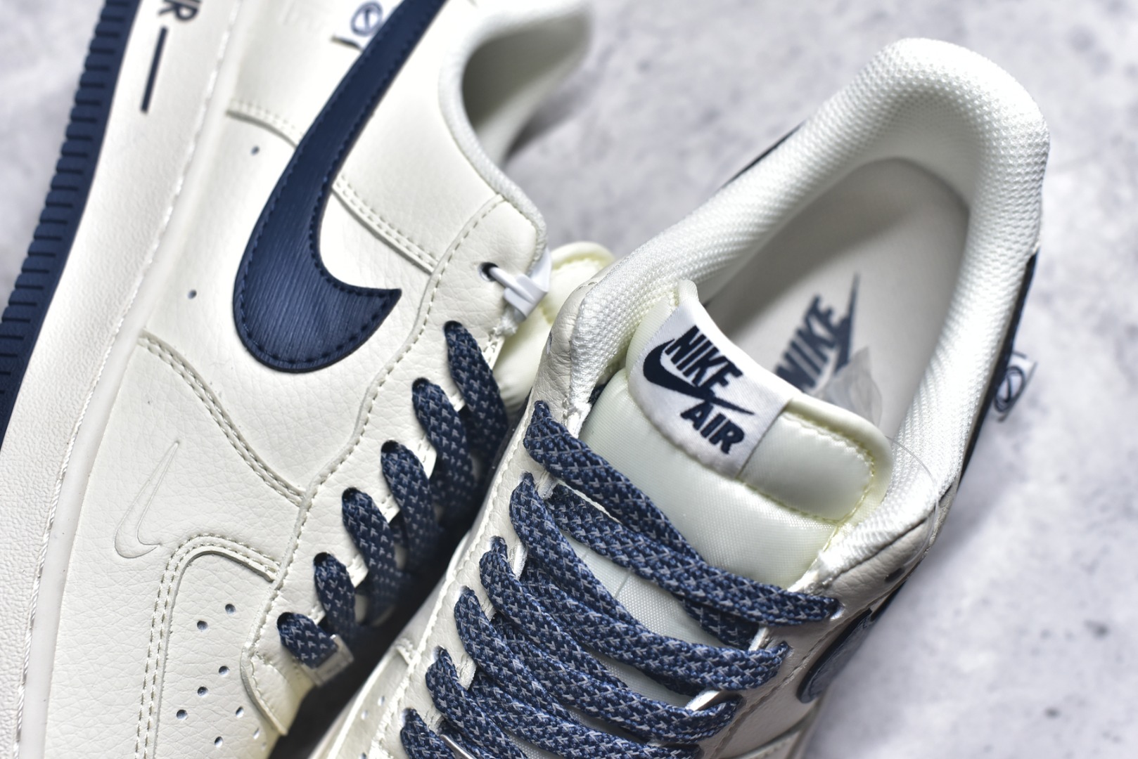 图片[9]-#海外限量发售！公司级NIke Air Force 1 \’07 Low “NIKE压纹——米白深蓝树纹”空军一号 低帮 运动鞋 休闲鞋 折边针车 工艺难度大 原楦头原纸板 原装鞋盒 定制五金配件 内置全掌气垫 原厂鞋底 货号：SM6668-122 尺码：36 36.5 37.5 38 38.5 39 40 40.5 41 42 42.5 43 44 44.5 45-选品中心
