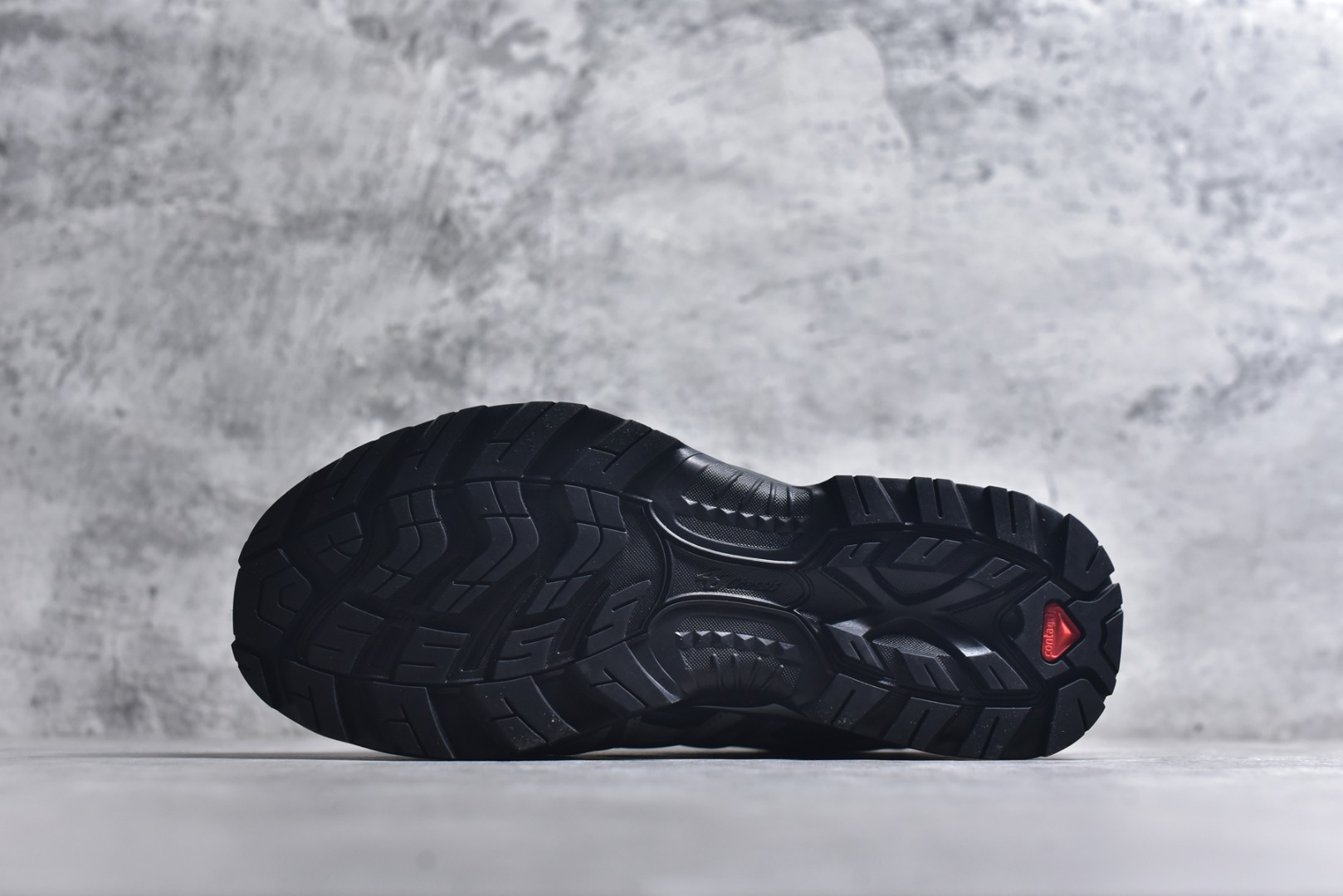 图片[6]-#Salomon XT-QUEST GTX 萨洛蒙户外越野跑鞋 491276 22 #鞋面采用SENSIFIT贴合技术 全方位贴合包裹脚型 鞋跟部鞋底牵引设计 提供强大的抓地性能 更适应野外崎岖不平的道路 其3D ADVANCED CHASSIS底盘 材料轻量大化 钉齿设计更具稳定性、防护性 鞋底易磨损区运用CONTAGRIP高耐磨材料 应对城市硬质路面长距离跑考验 尺码：36-46-选品中心