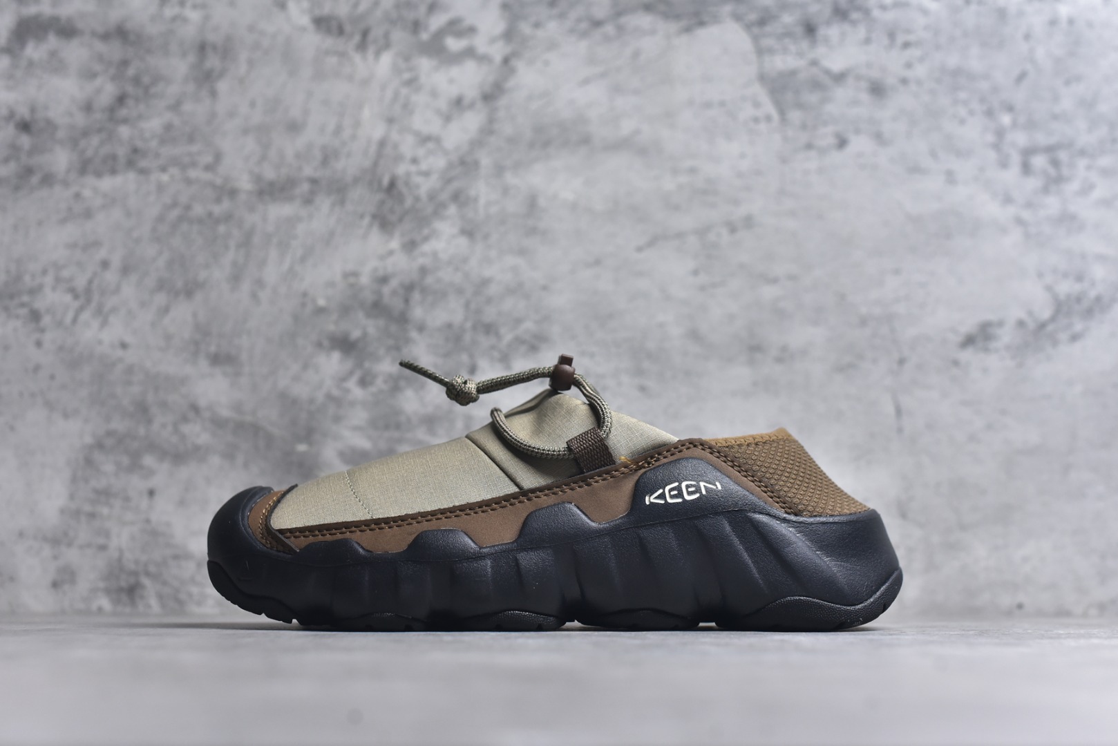 #Keen Hypowser Crushback 科恩圆头一脚蹬生活鞋 1029575 尺码：36 37 37.5 38 38.5 39 39.5 40 40.5 41 42 42.5 43 44 44.5 45-选品中心