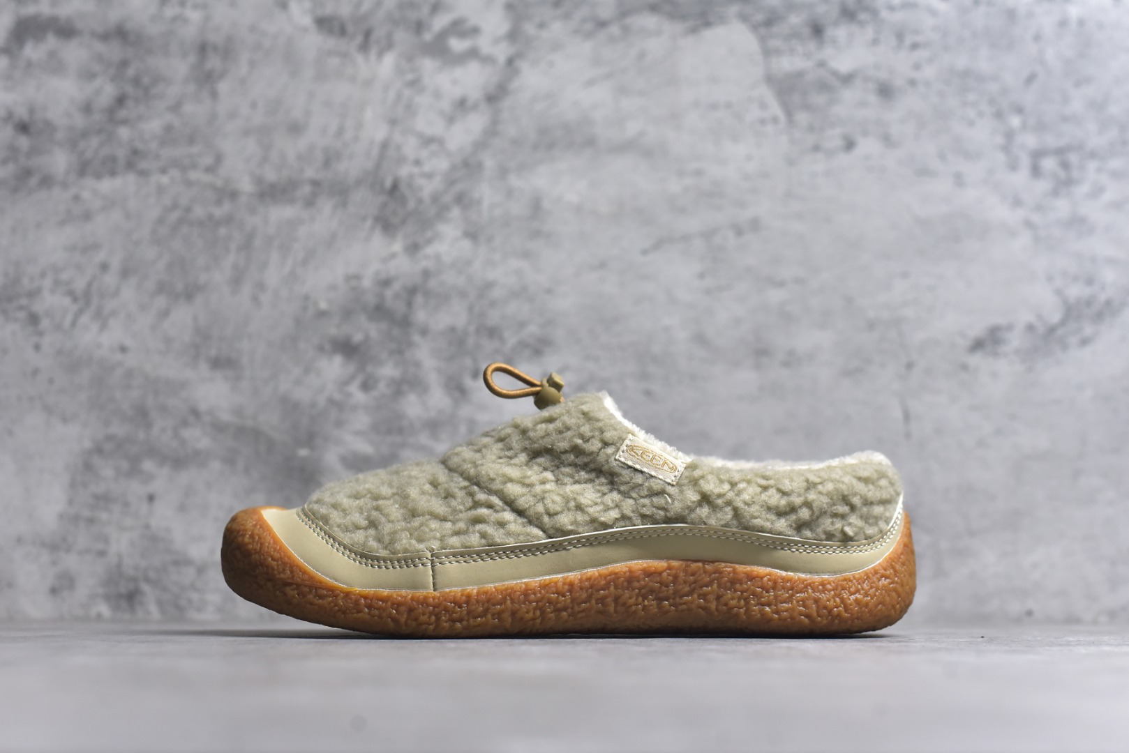 #KEEN Howser 3 Slide 小羊蹄 保暖舒适 户外休闲 防滑耐磨 低帮 生活休闲鞋 尺码：36-45-选品中心