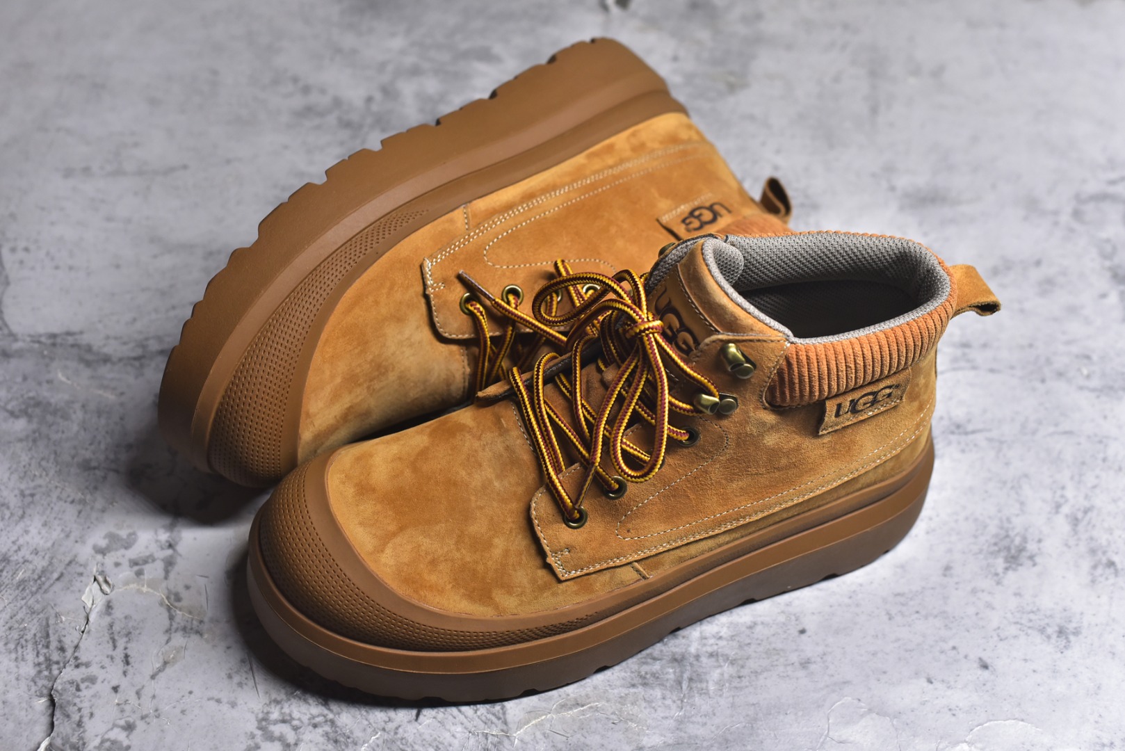 图片[7]-#美国轻奢品牌【UGG】 M Tasman Weather Hybrid 塔斯曼混合系列中帮厚底轻量休闲马丁靴 男士高帮休闲马丁靴系列代购专供品质 高弹Modern 外置防滑橡塑发泡超轻大底 系带设计 穿脱十分方便 采用TPU模压定型头层牛皮真皮鞋面材质 EVA轻翼科技外底防滑,耐磨性和良好的弹性 货号： U98081216 尺码：39 40 41 42 43 44-选品中心