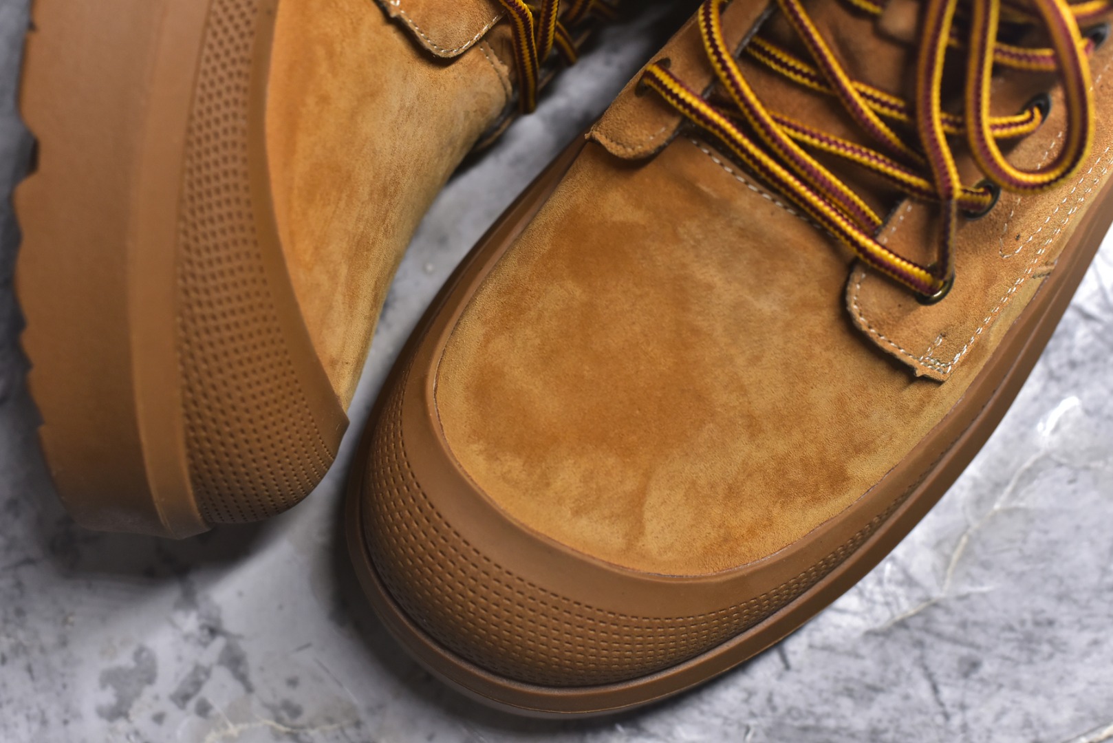 图片[8]-#美国轻奢品牌【UGG】 M Tasman Weather Hybrid 塔斯曼混合系列中帮厚底轻量休闲马丁靴 男士高帮休闲马丁靴系列代购专供品质 高弹Modern 外置防滑橡塑发泡超轻大底 系带设计 穿脱十分方便 采用TPU模压定型头层牛皮真皮鞋面材质 EVA轻翼科技外底防滑,耐磨性和良好的弹性 货号： U98081216 尺码：39 40 41 42 43 44-选品中心