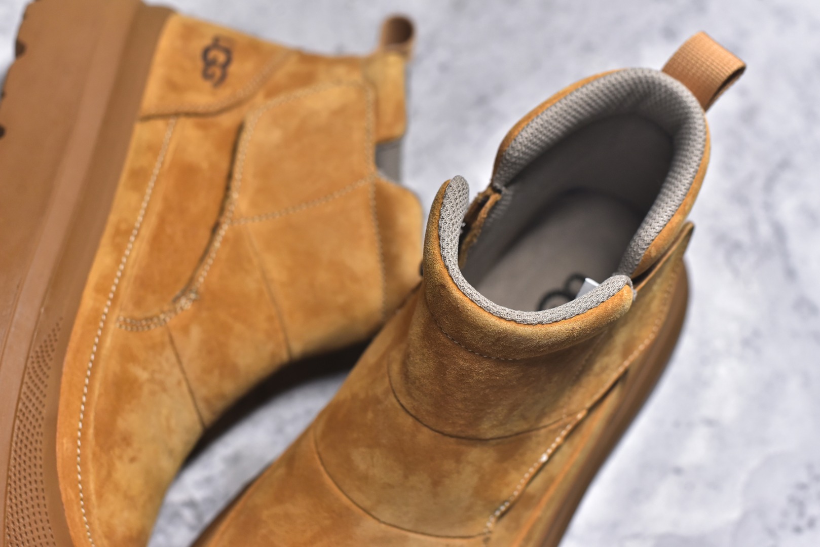 图片[9]-#UGG Tasman Weather Hybrid 塔斯曼混合系列 2025ss秋冬新品 男士高帮厚底轻量休闲马丁靴 #代购专供品质 面料采用进口头层牛皮材质 外置高弹Modern 外置防滑橡塑发泡超轻大底 侧边拉链+魔术贴设计 穿脱十分方便 采用TPU模压定型真皮鞋面材质#EVA轻翼外底防滑,耐磨性和良好的弹性 货号：U9807 尺码：39 40 41 42 43 44（皮鞋码）-选品中心